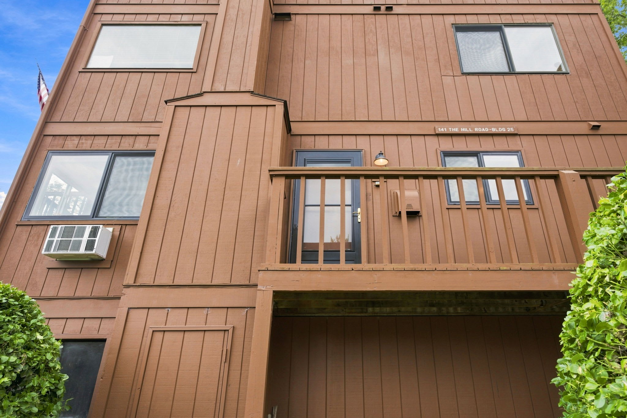 Cozy Condo with Breathtaking Views & Hi-Speed WiFi