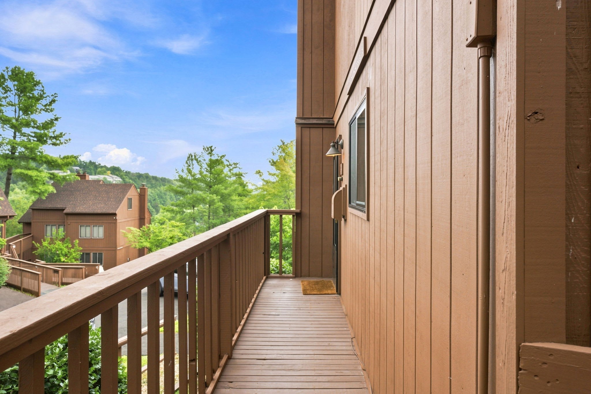 Cozy Condo with Breathtaking Views & Hi-Speed WiFi