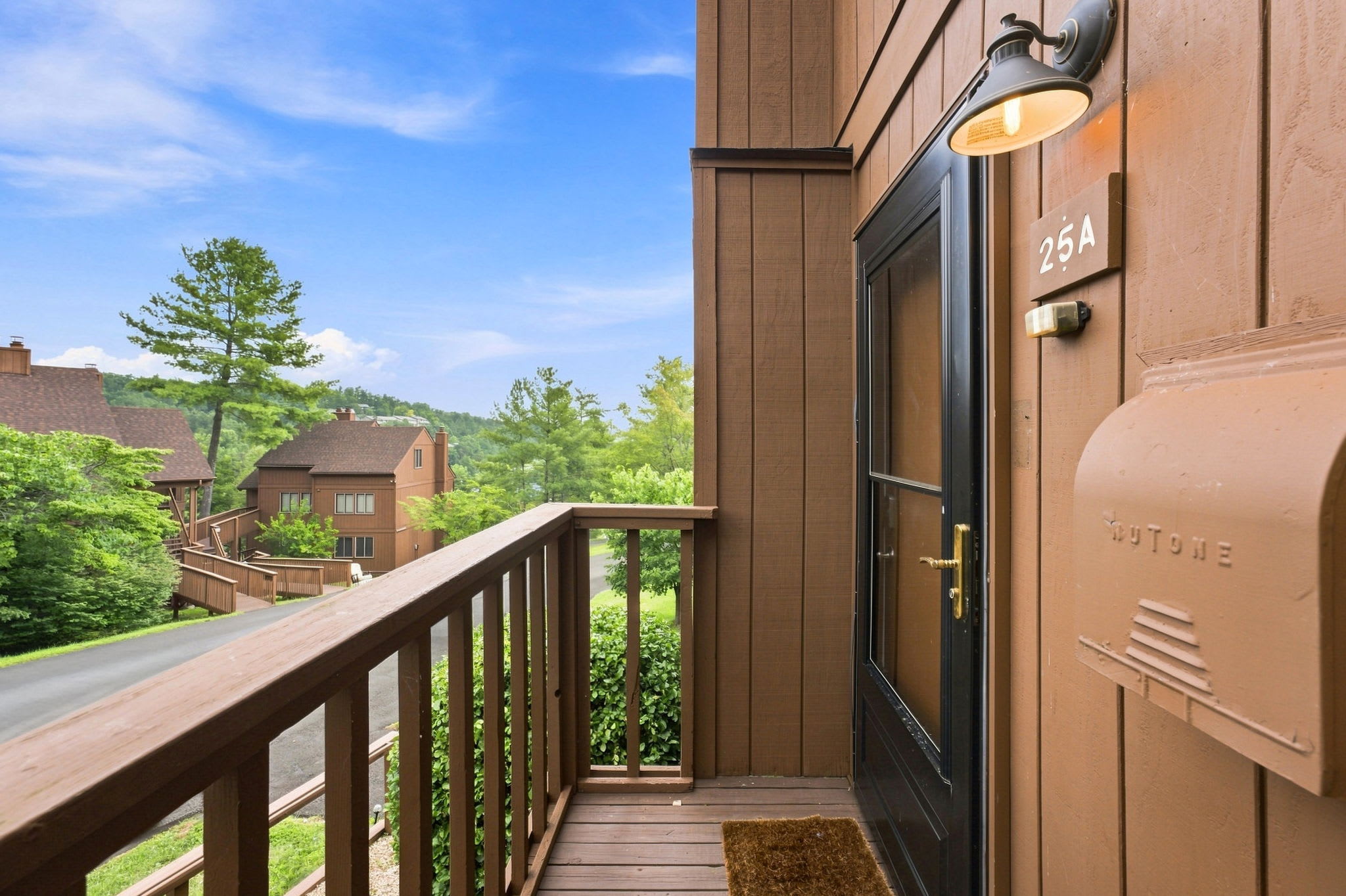 Cozy Condo with Breathtaking Views & Hi-Speed WiFi