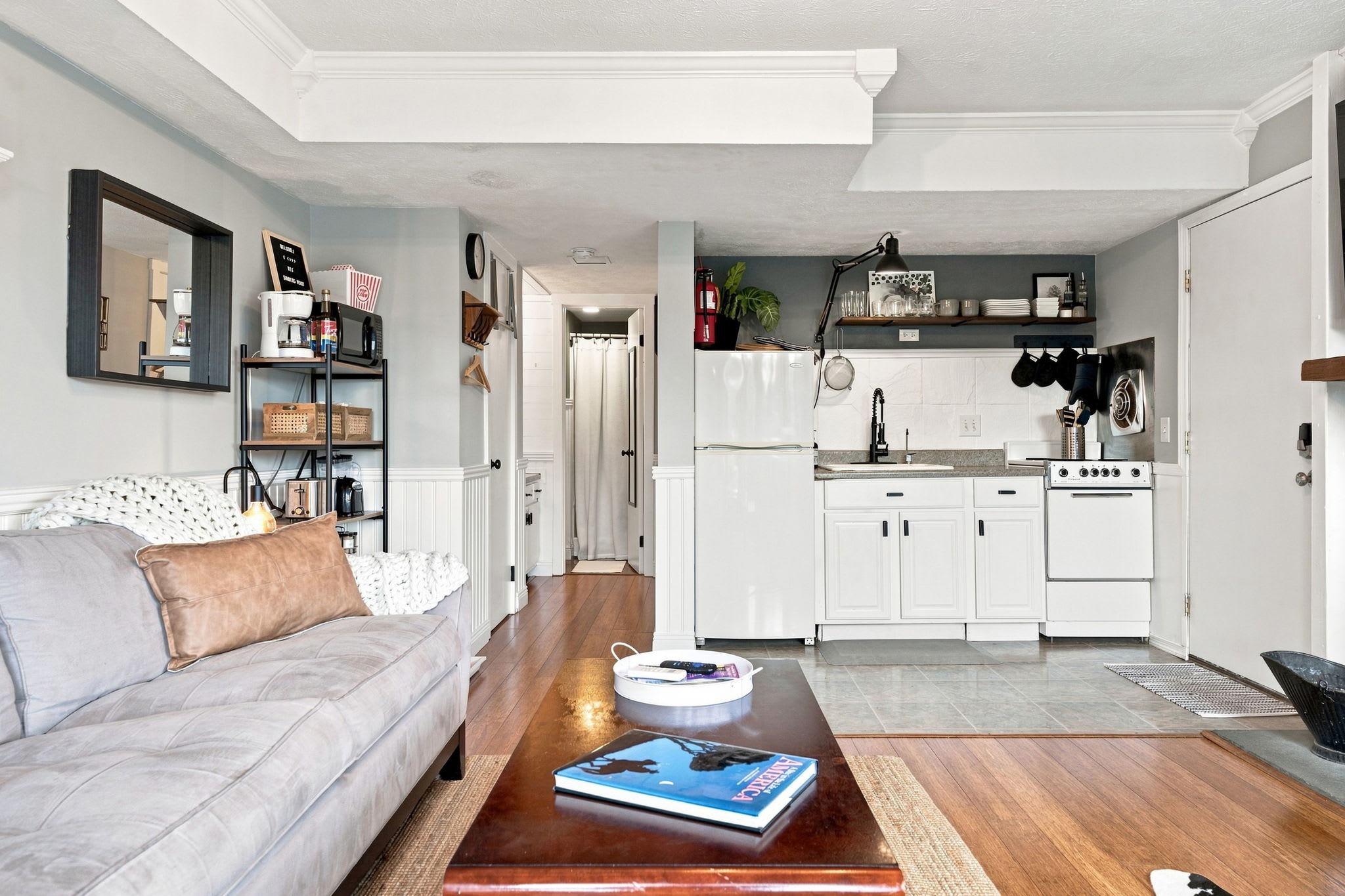 Cozy Condo with Breathtaking Views & Hi-Speed WiFi