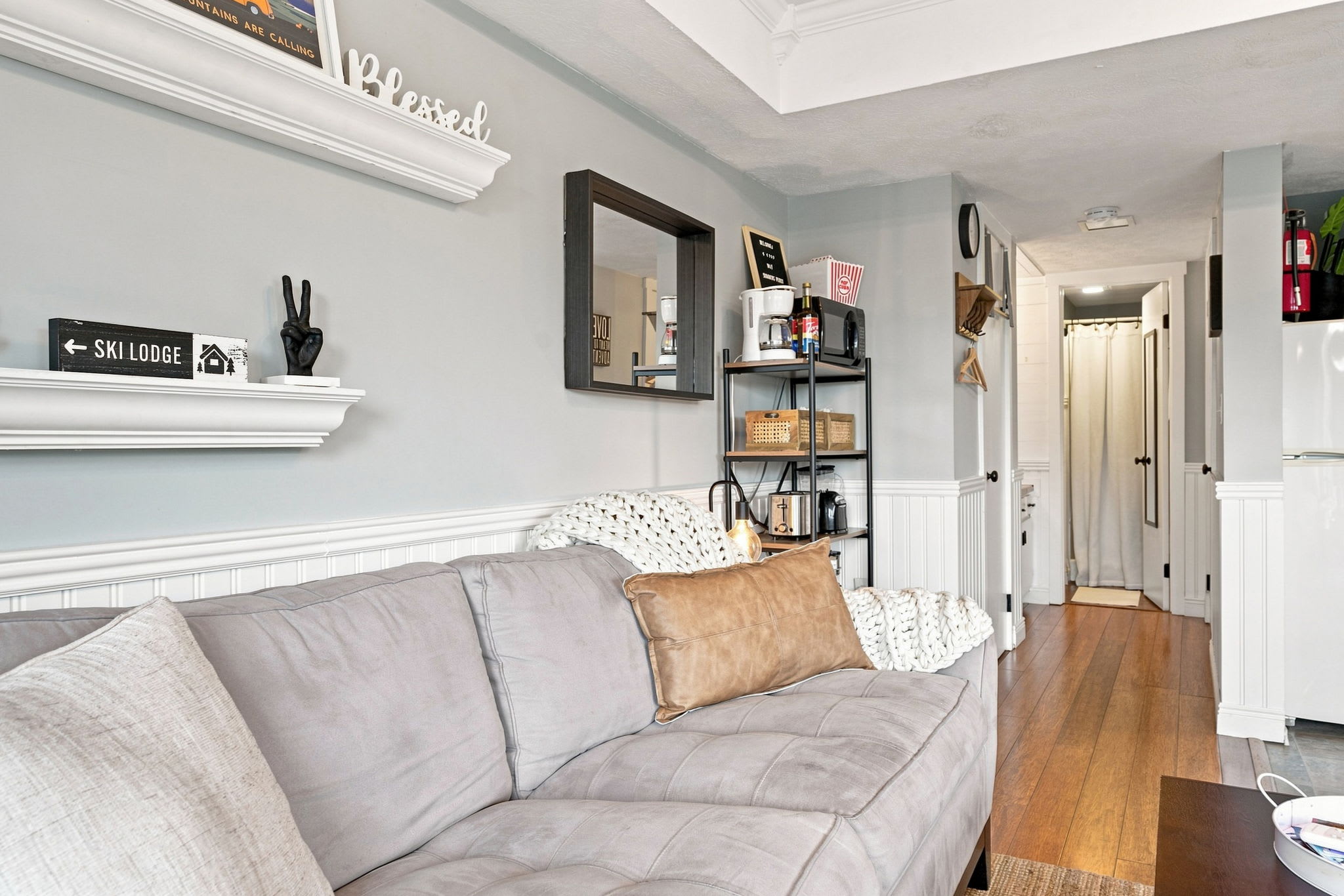 Cozy Condo with Breathtaking Views & Hi-Speed WiFi