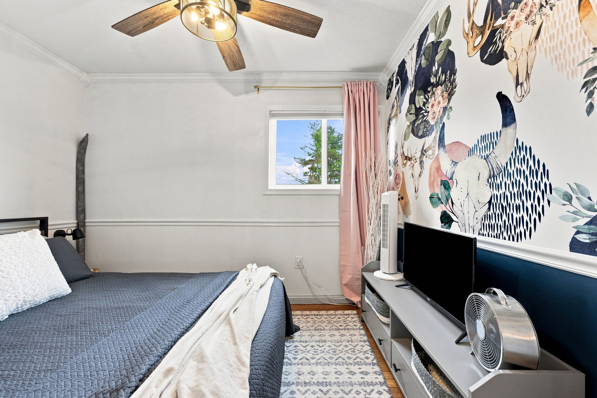 Cozy Condo with Breathtaking Views & Hi-Speed WiFi
