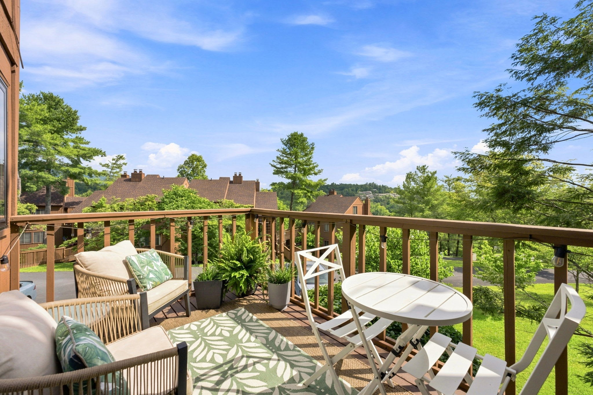 Cozy Condo with Breathtaking Views & Hi-Speed WiFi