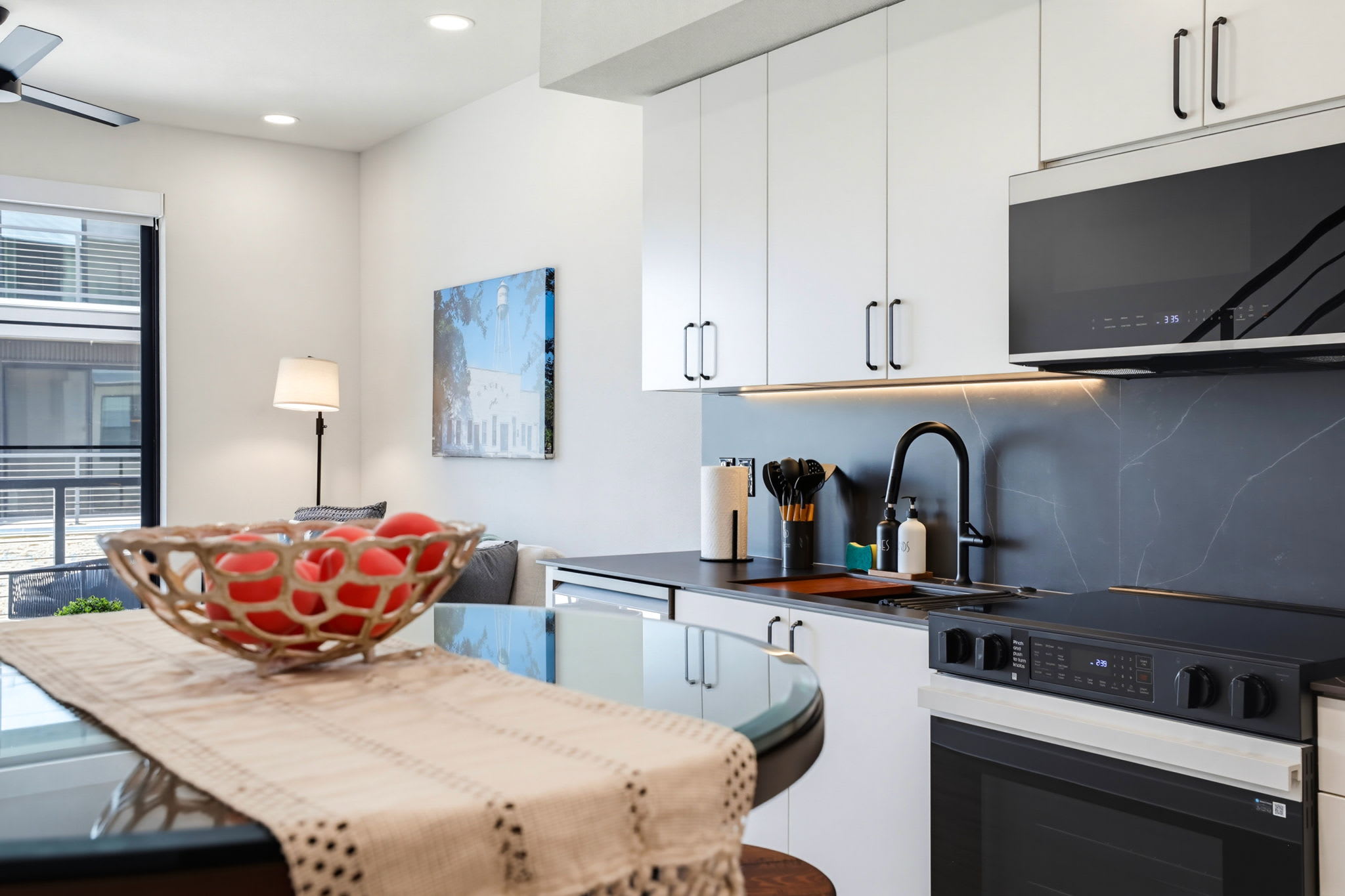 Unwind in Style: Luxe Condo Getaway! 3