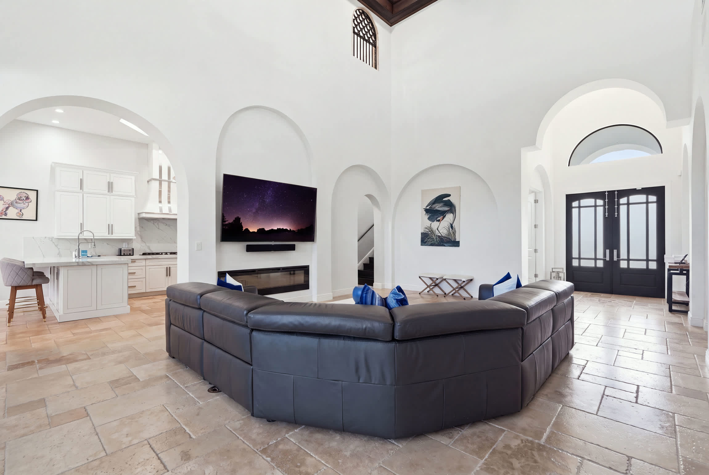 Spacious Luxury Waterfront Retreat with Pool Spa | Photo 13