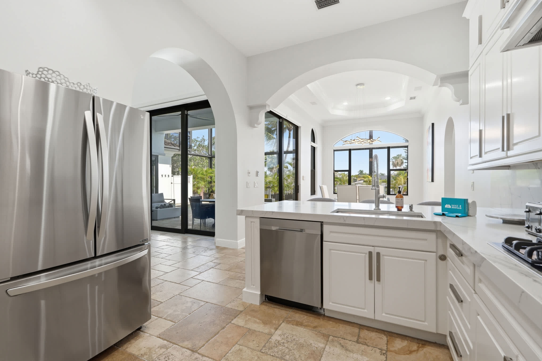 Spacious Luxury Waterfront Retreat with Pool Spa | Photo 20