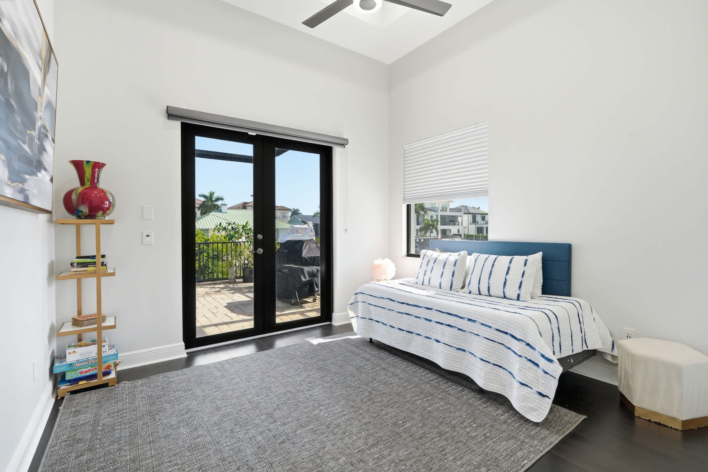 Spacious Luxury Waterfront Retreat with Pool Spa | Photo 32