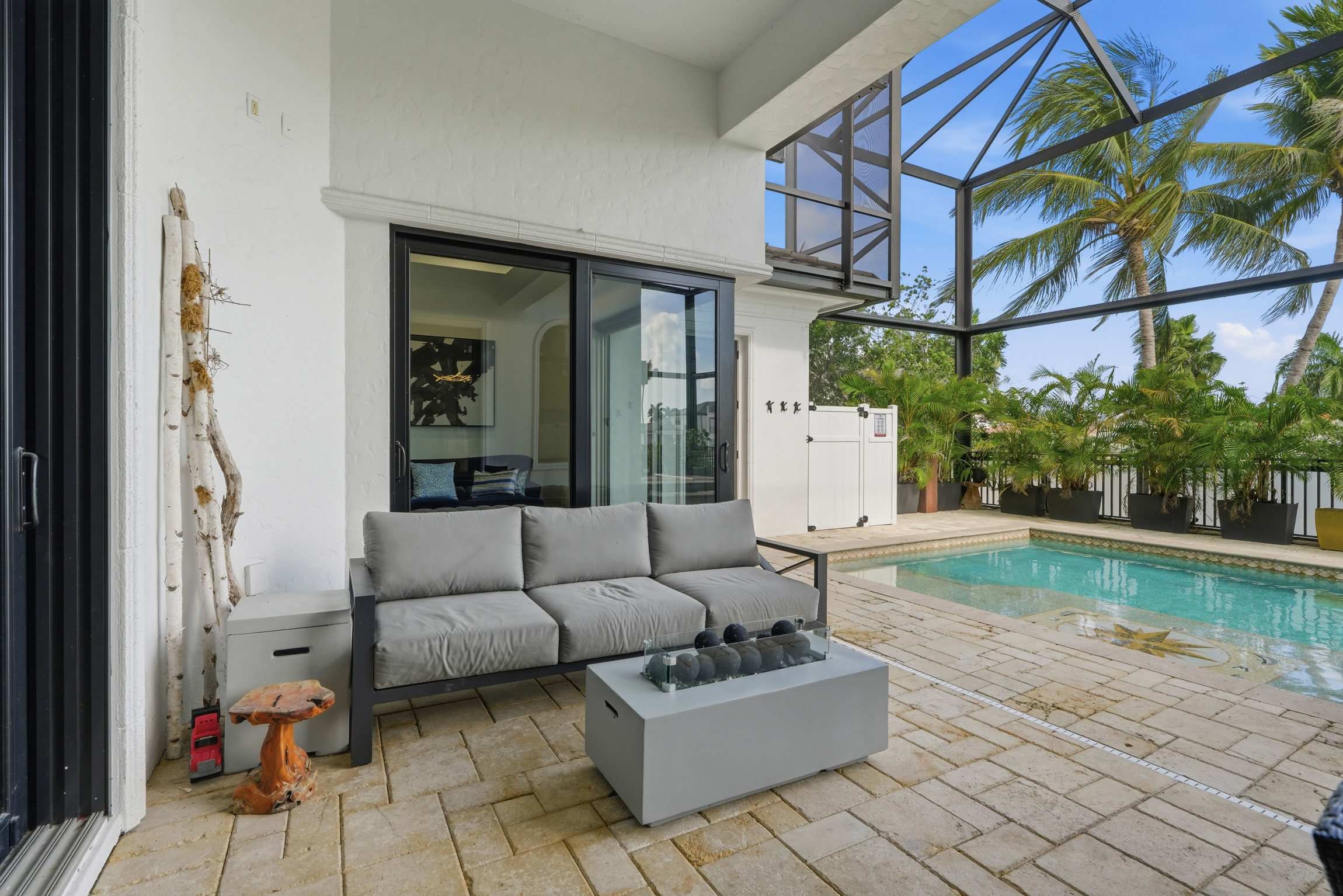 Spacious Luxury Waterfront Retreat with Pool Spa | Photo 51