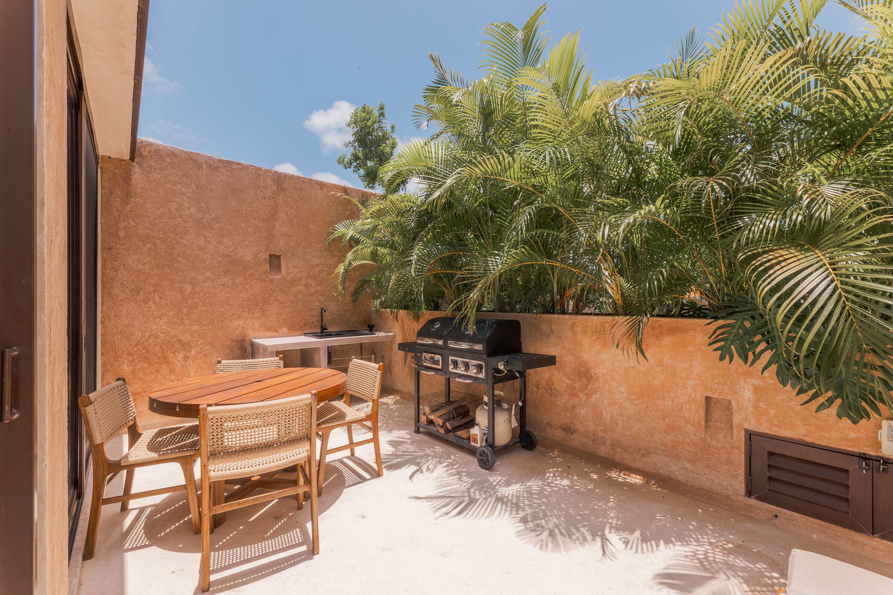 Great spot for grilling and relaxing.