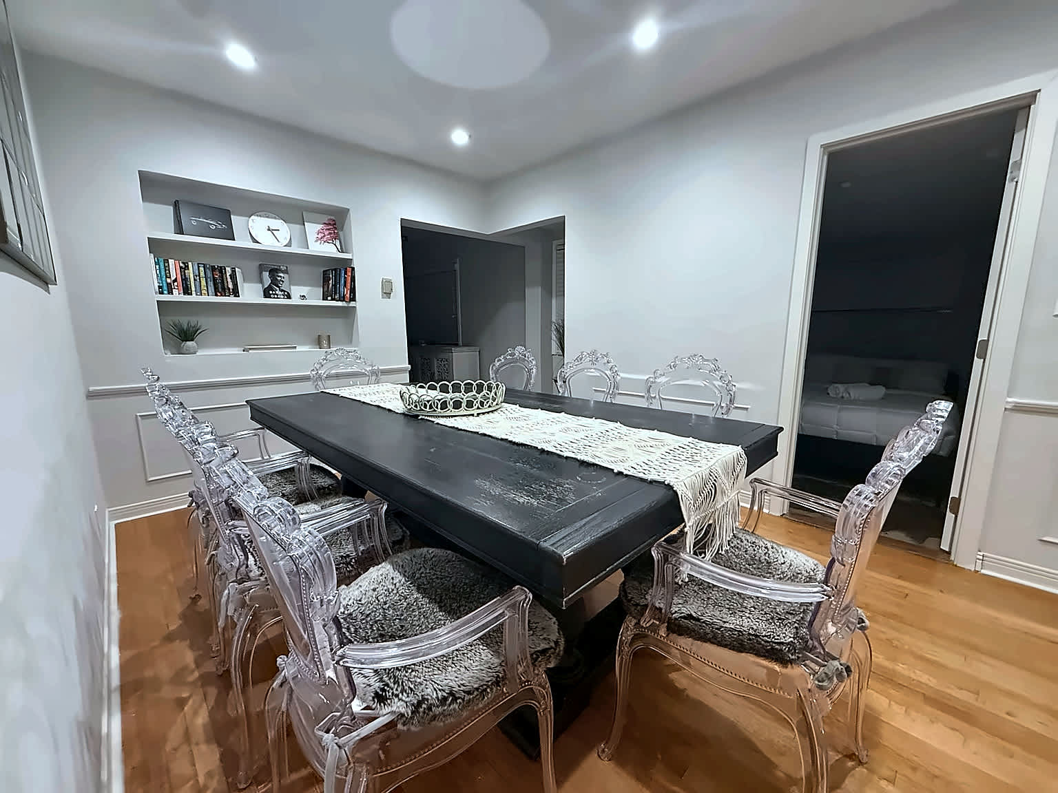 Affordable 3 Bedroom LA Villa near Culver City