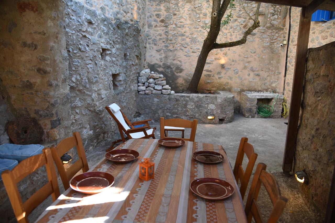 Avgonima Joy Medvial Suite in Chios — photo 5