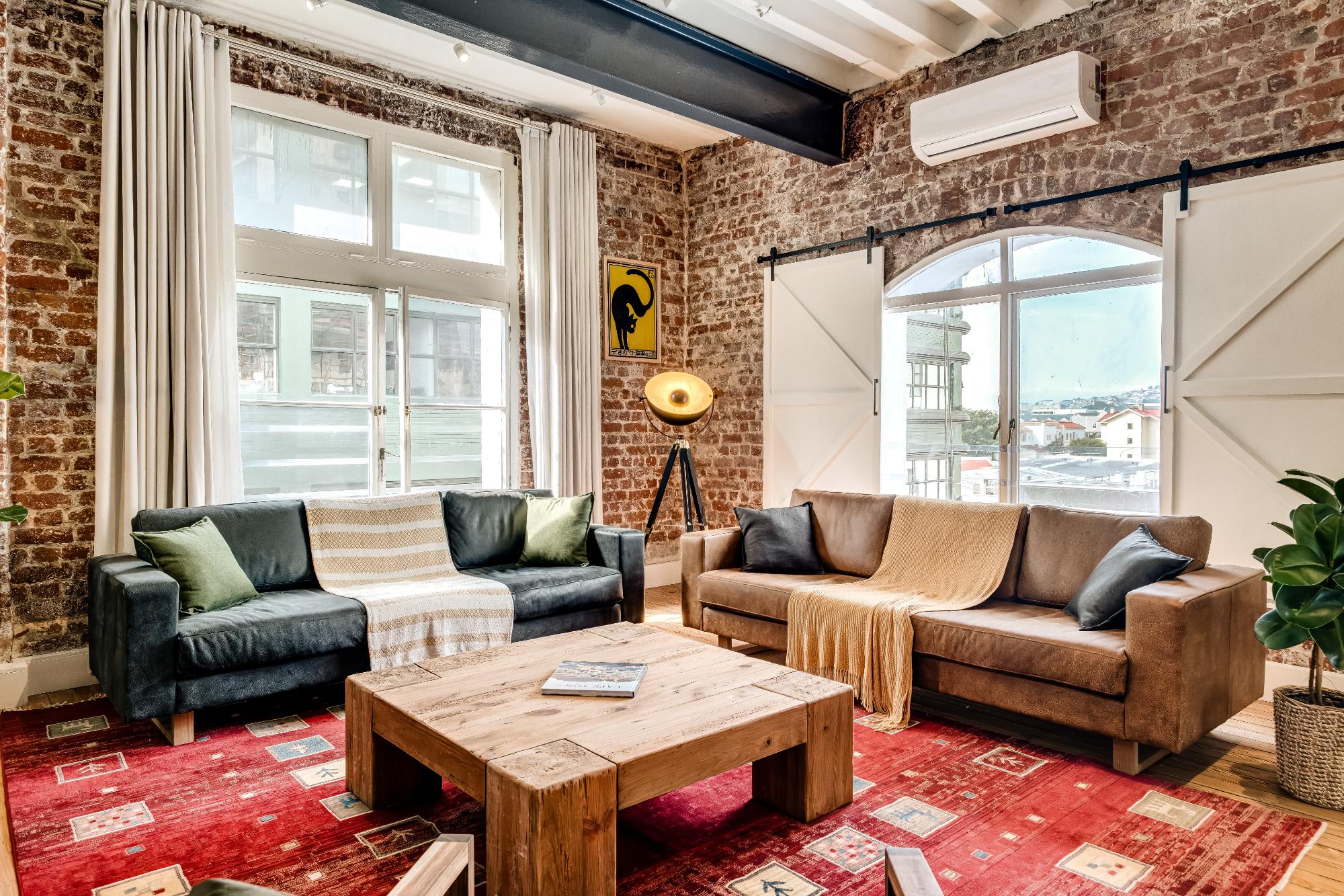 Central City 2bed with Mountain Views Skywood Loft 6