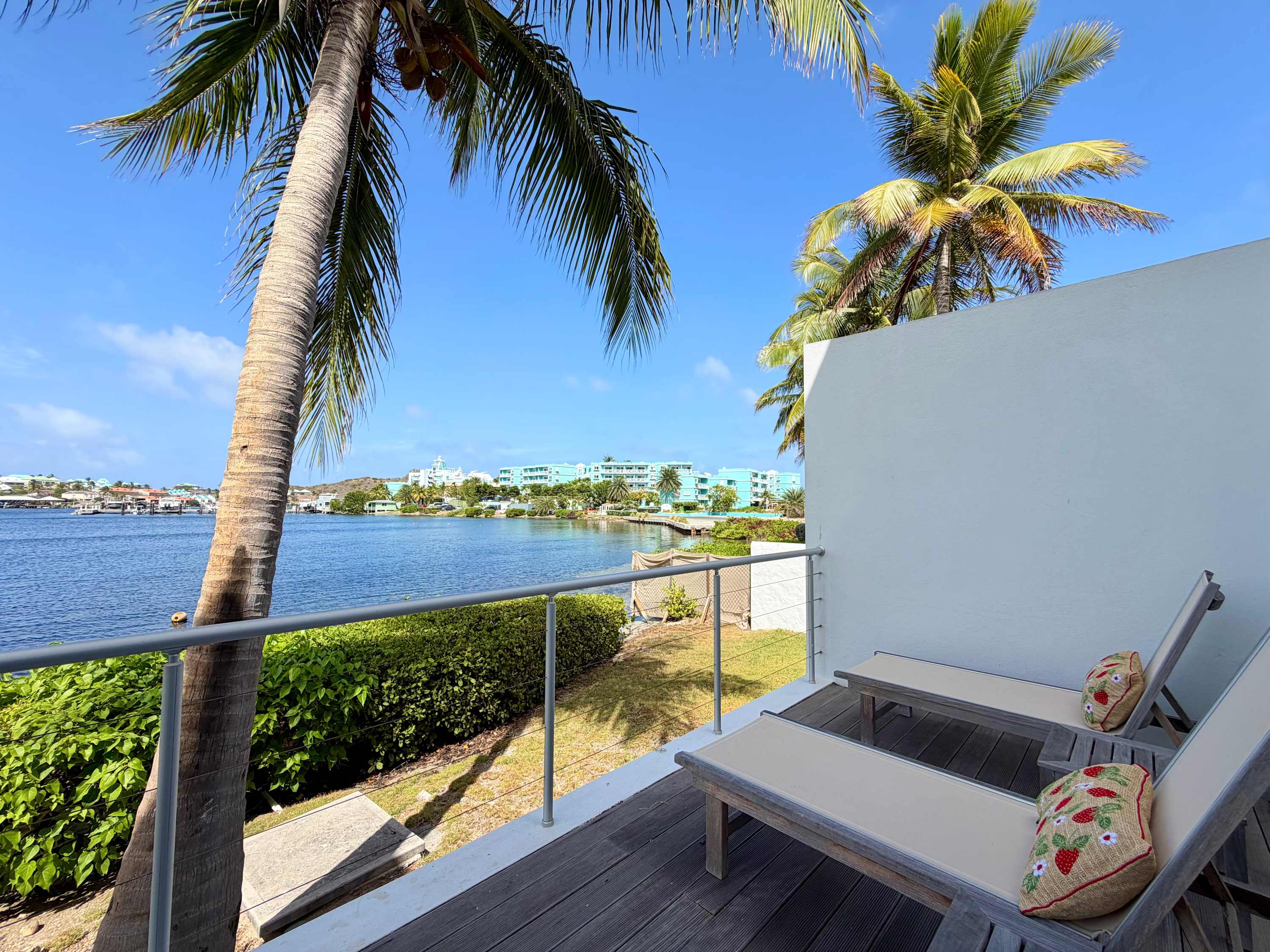 SeaCoral Luxury Waterfront Townhome At CBC Resort · Oyster Pond | SeaLaVie SXM — photo 17