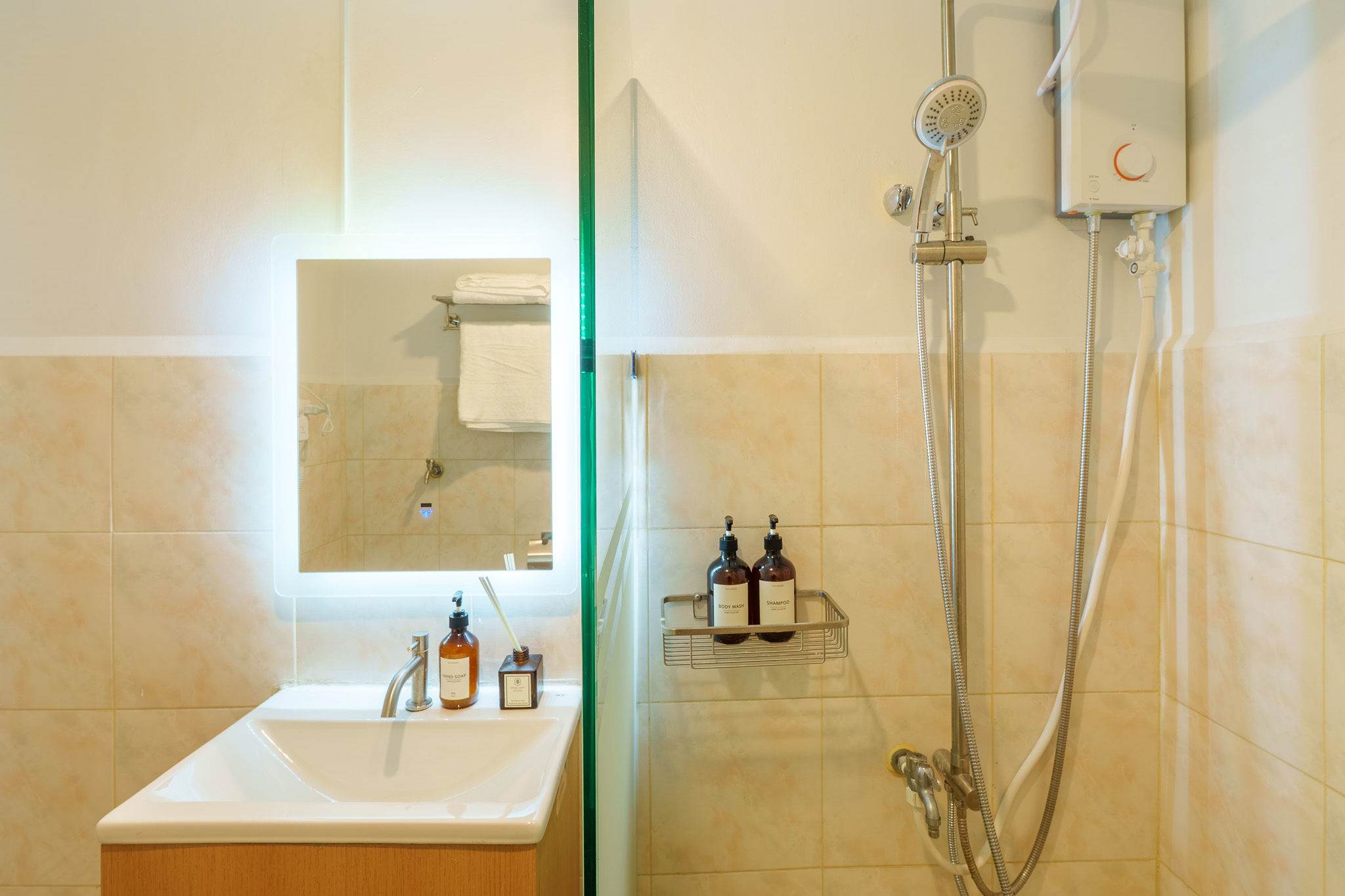 NEW! Premium 2BR · Near Airport  · Walk to Samal Ferry