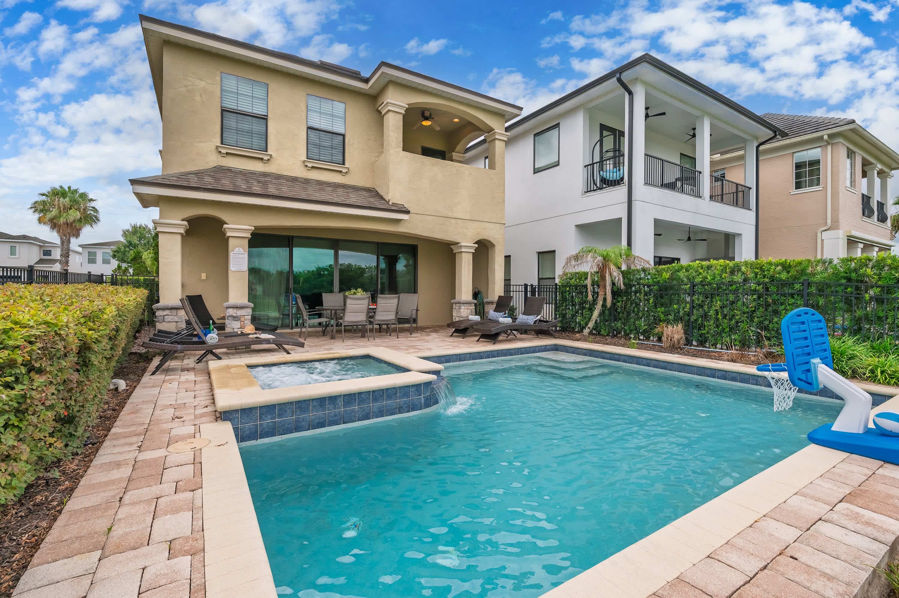 Resort Home 5BR w/ Pool, Theater & Game Room