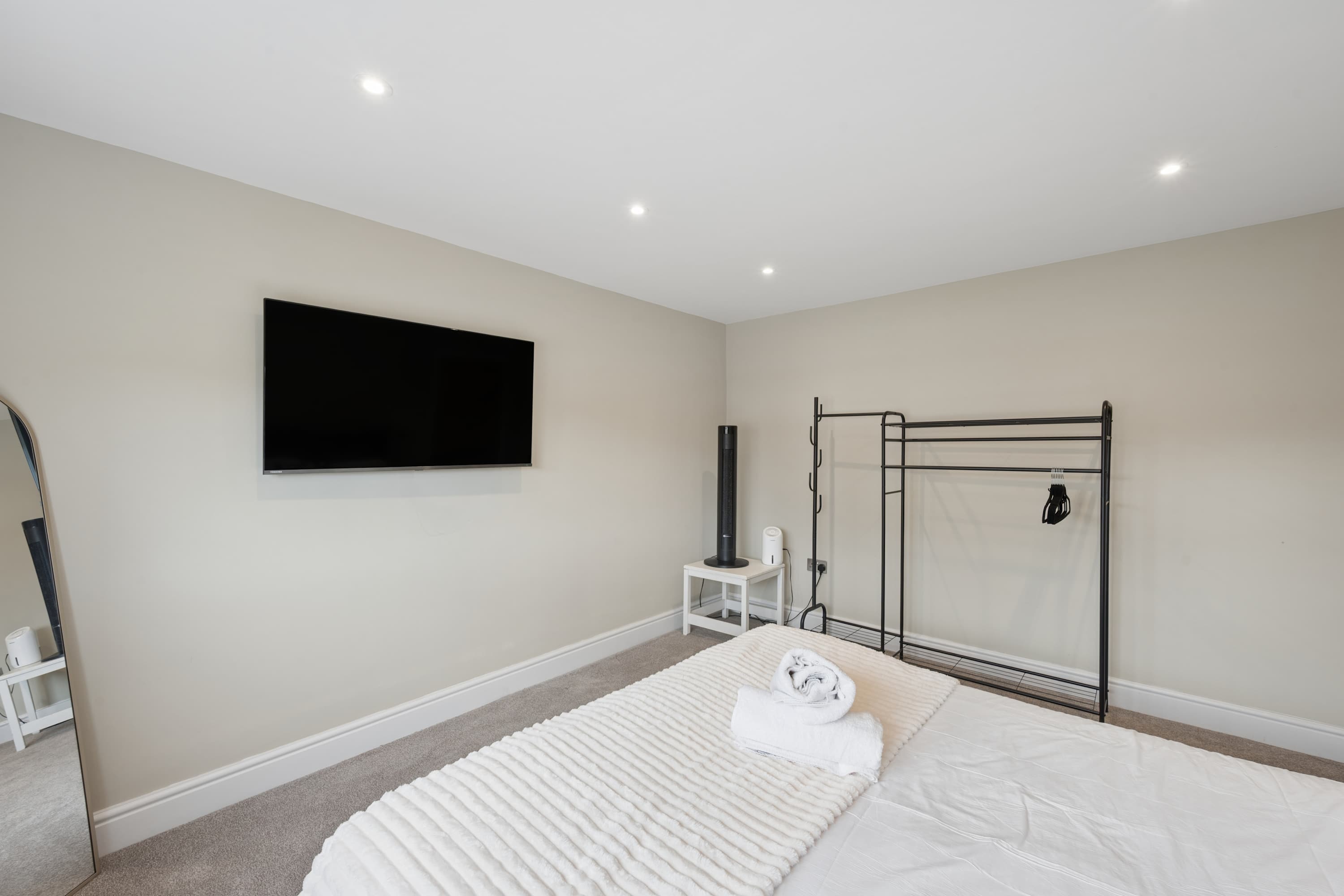Stylish Chorlton House: Private Garden, in 55 Barlow Hall Road M21 7JL - Property image 10 - VivreStays