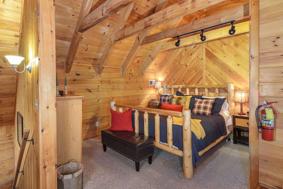 Cozy Log Cabin | Hot Tub | Game Room