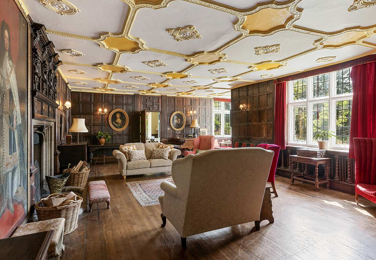 Haremere Hall — 10