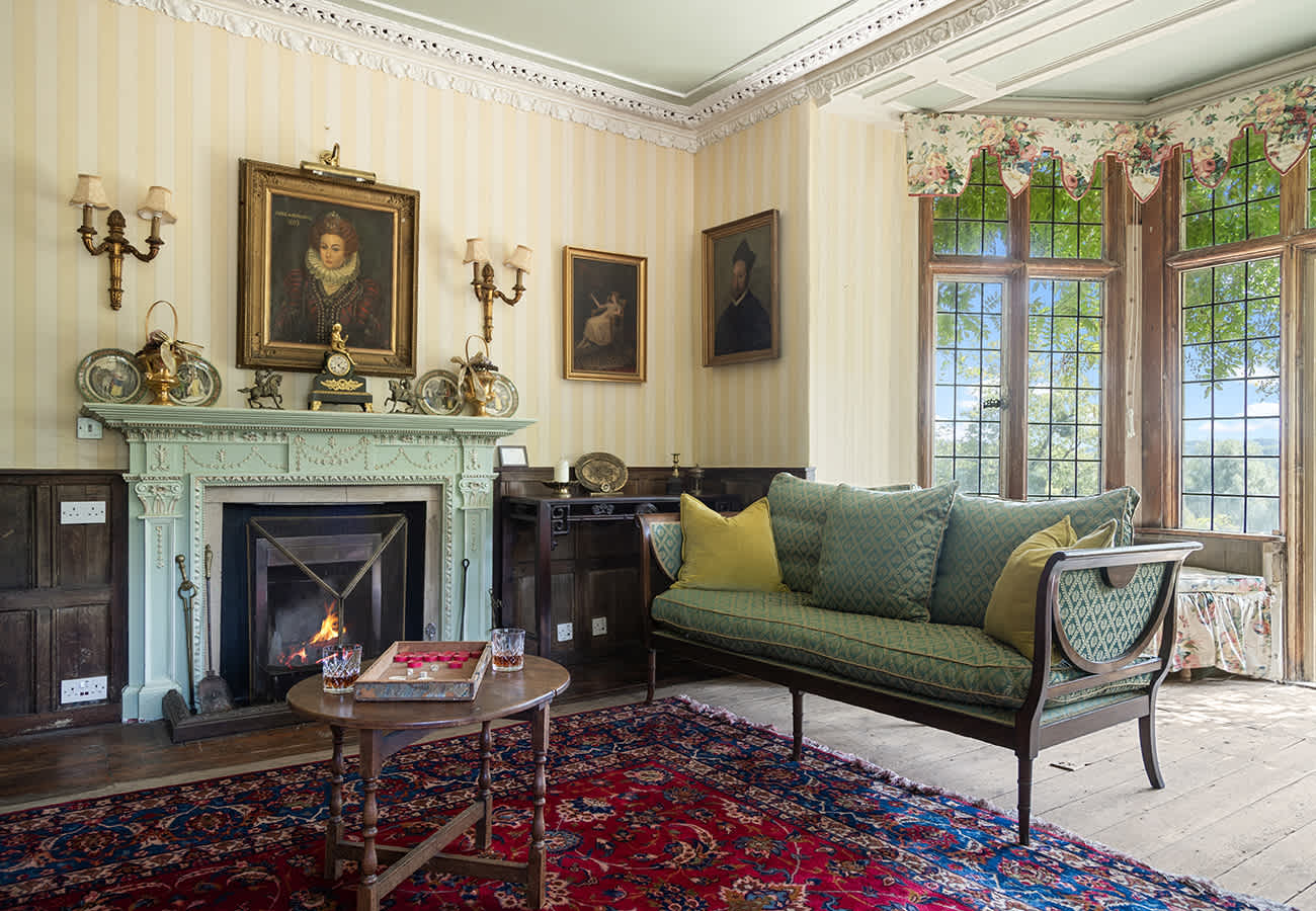 Haremere Hall — 23