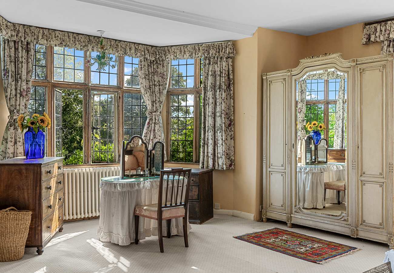 Haremere Hall — 33