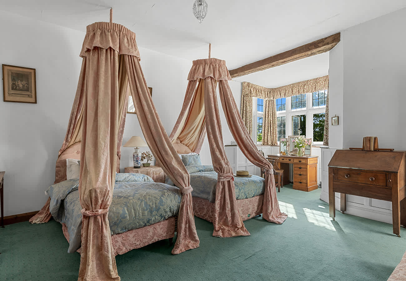 Haremere Hall — 38