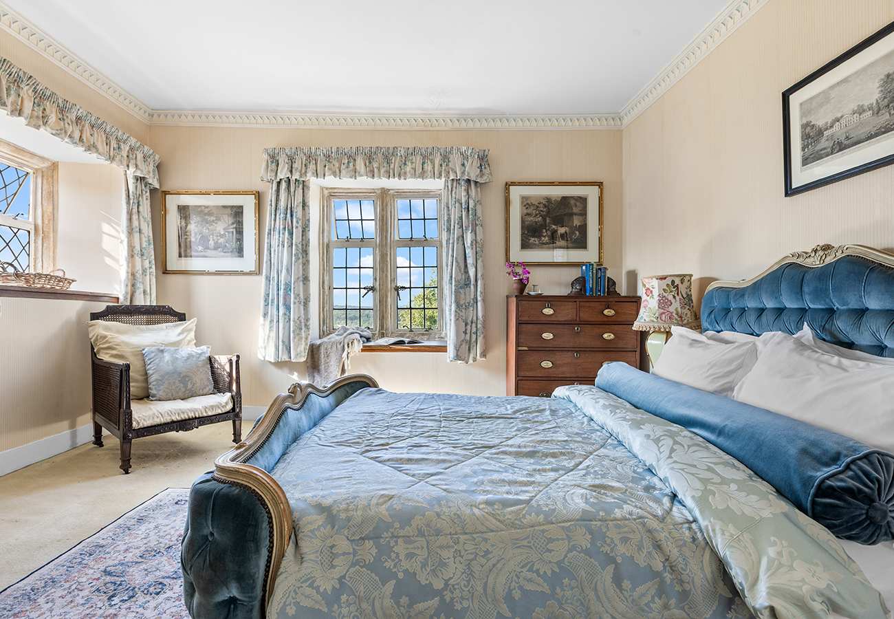 Haremere Hall — 52
