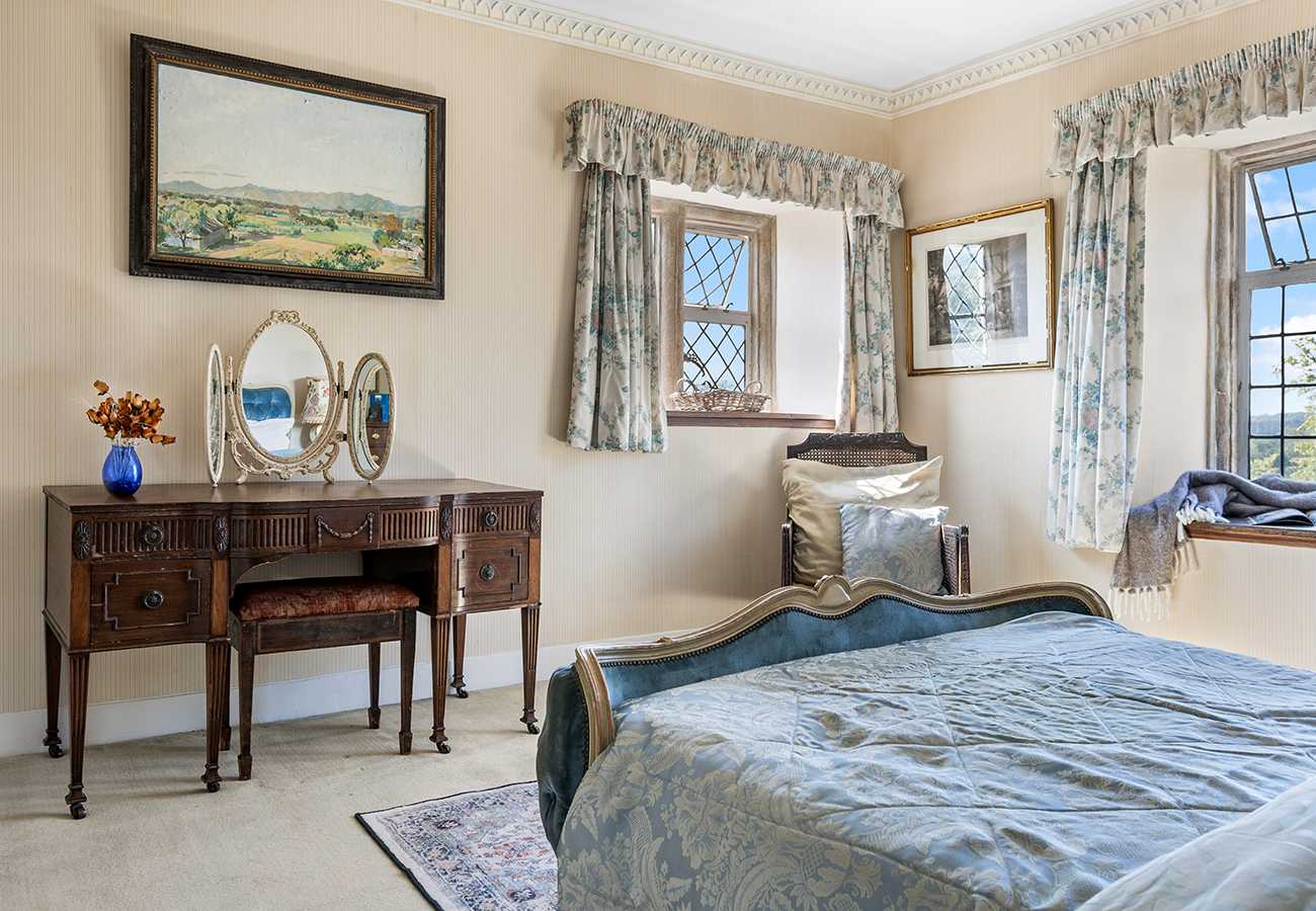 Haremere Hall — 53