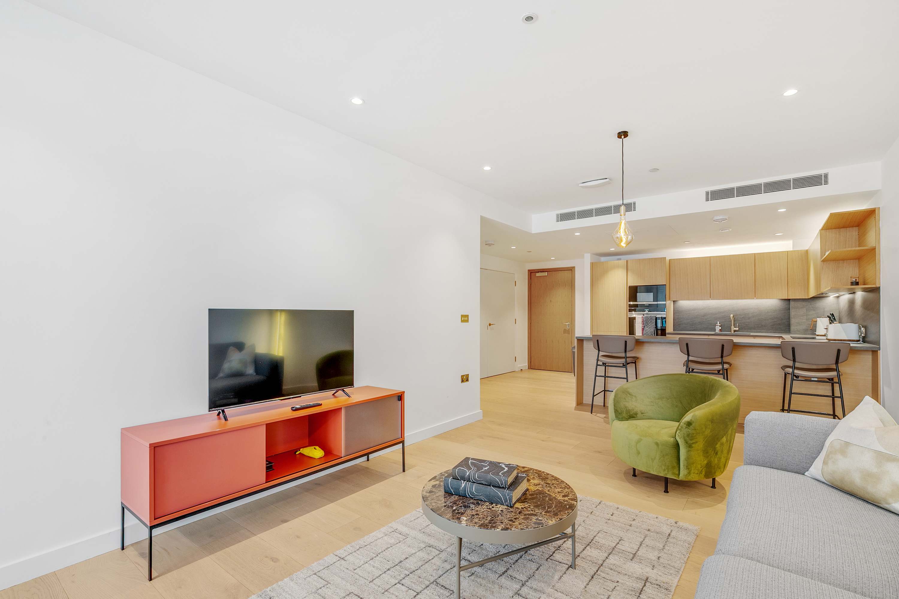 Charming 2-Bedroom apartment with Balcony