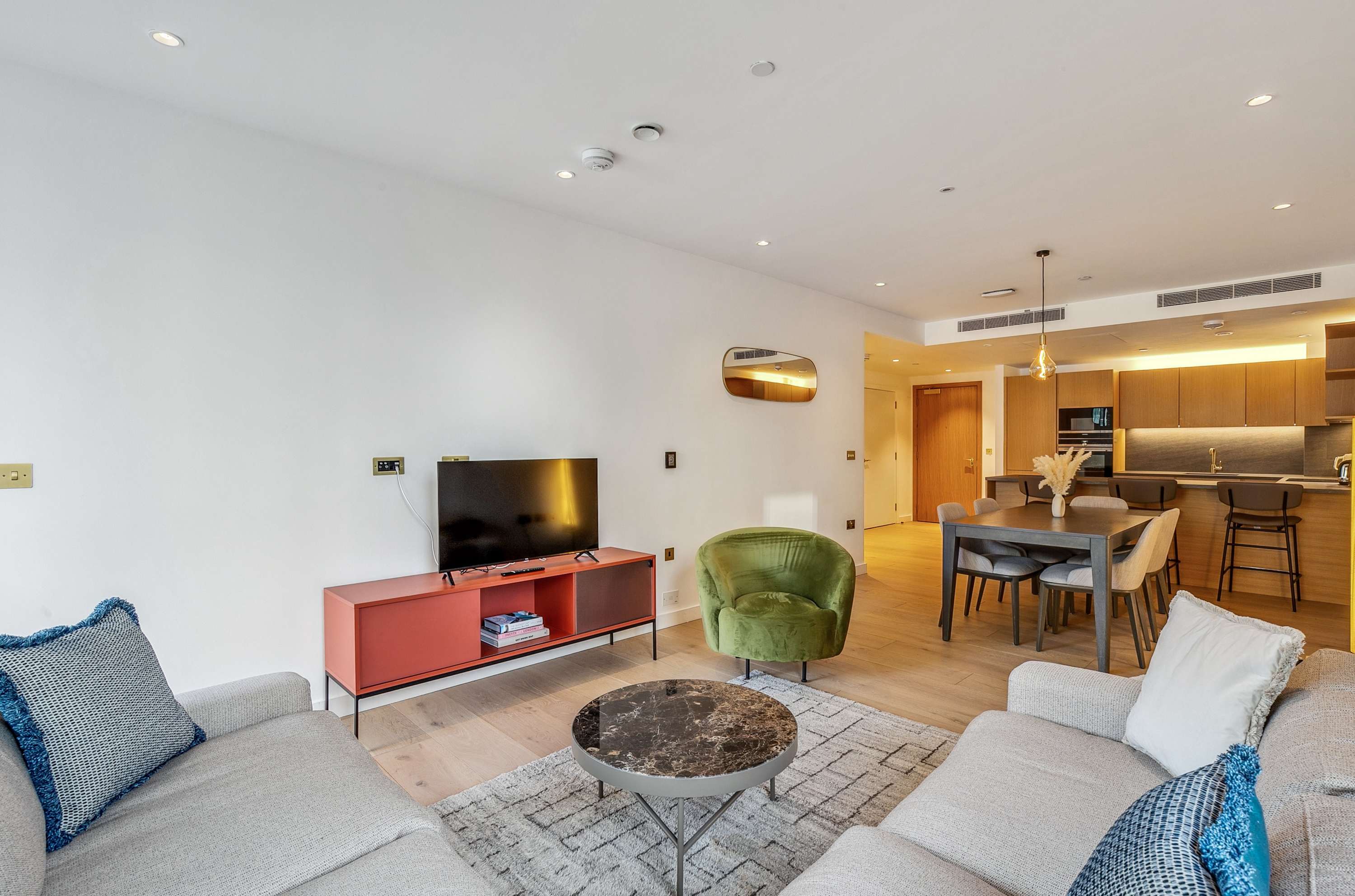 Charming 2-Bedroom Apartment