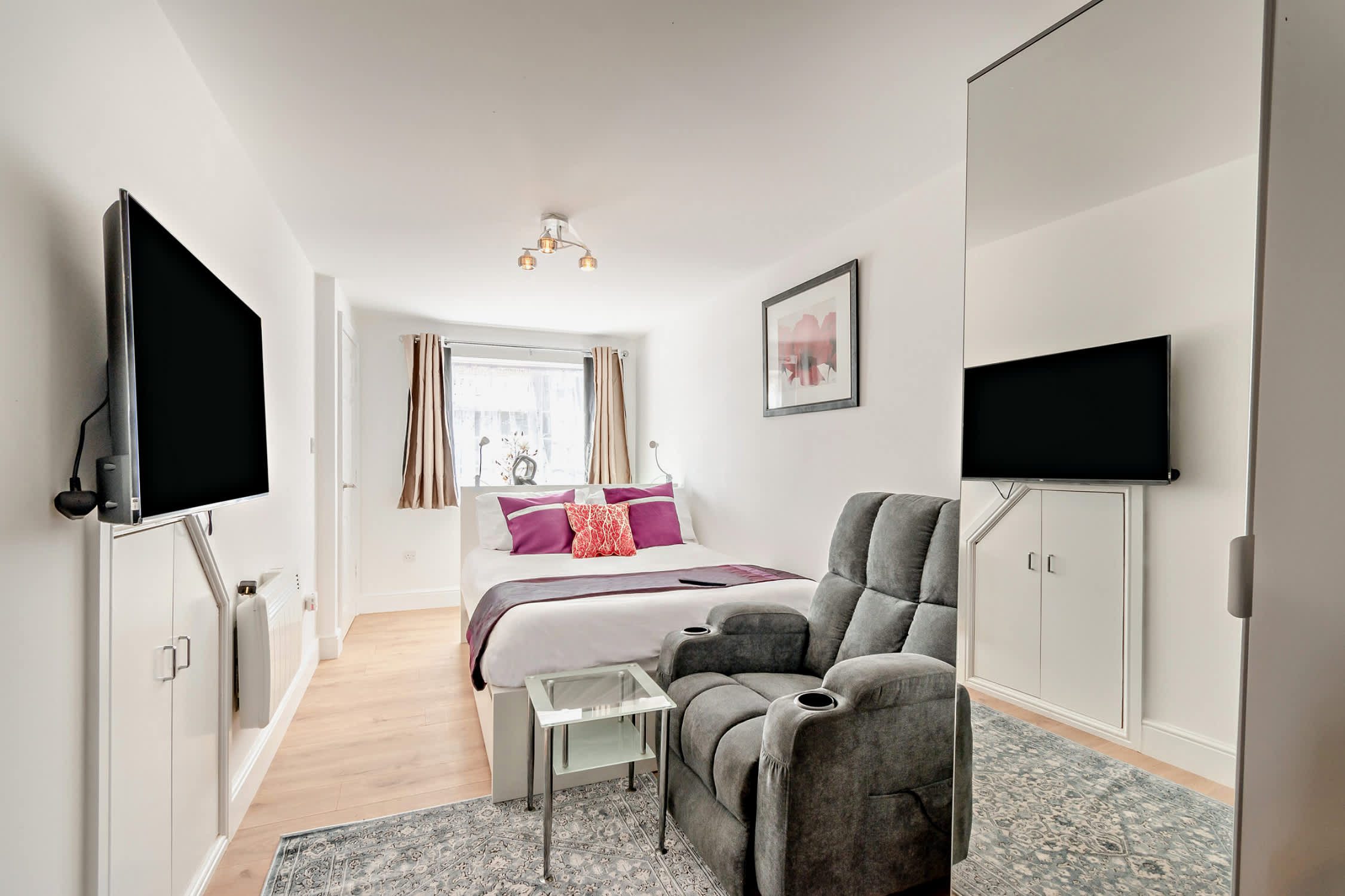 Cedar Apartment 1 – photo 2