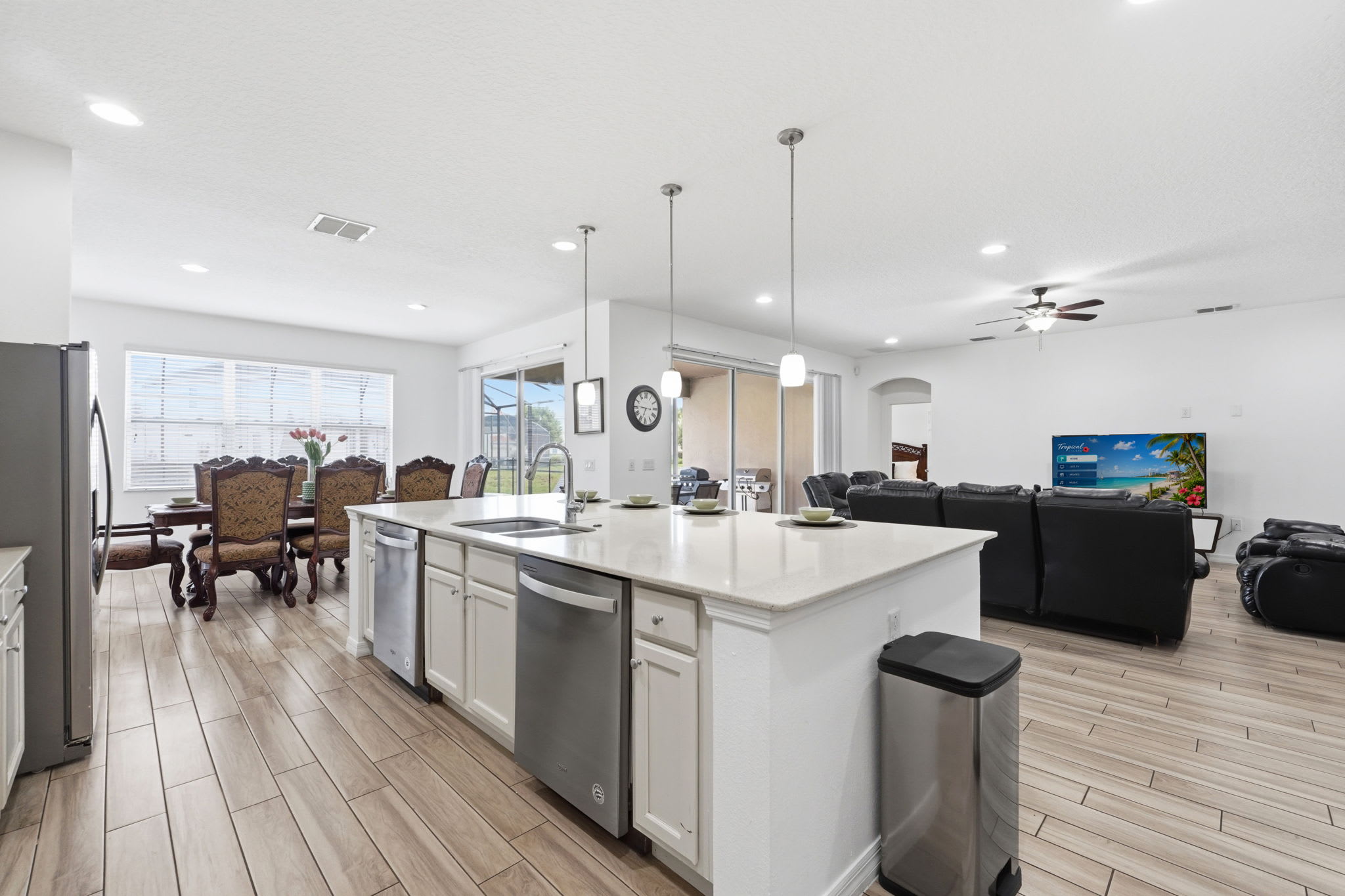 Grand 13 BR Villa w Private Pool | Photo 20