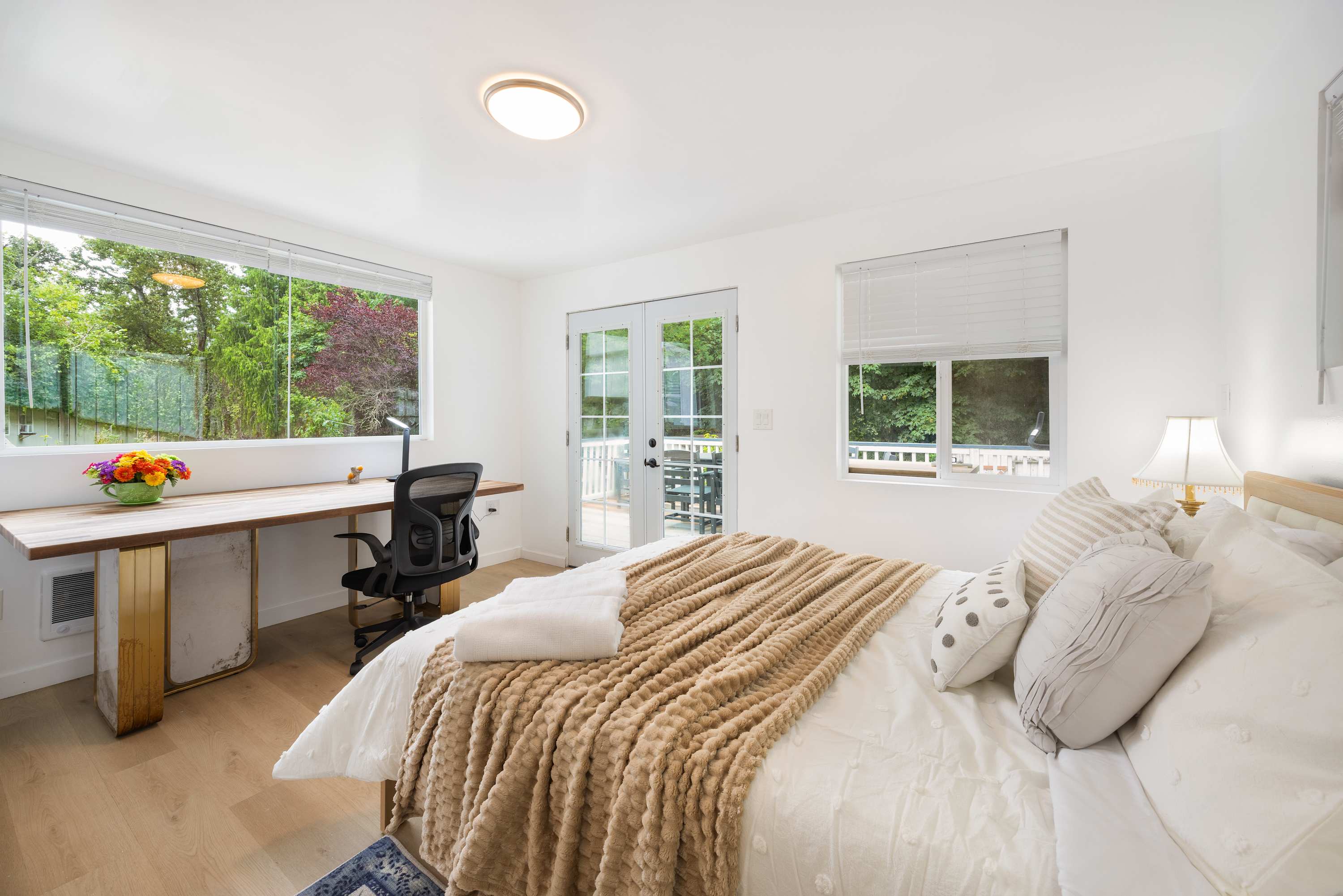 Modern Bothell 980SF 2BR Near Woodinville Wineries