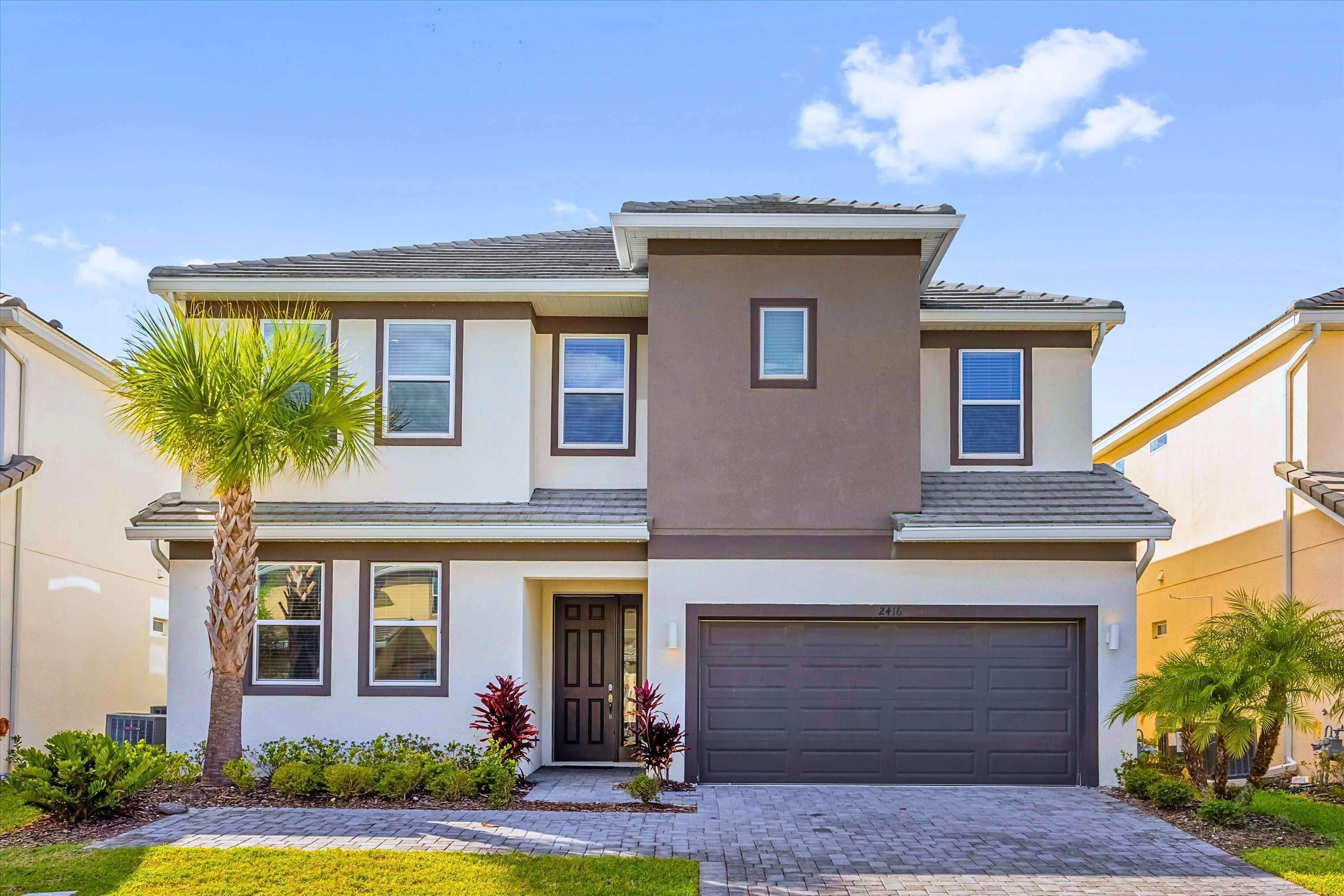 12 Bedroom home exterior 