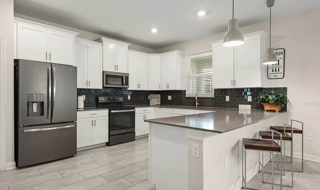 Sleeps 12 – 4 Kings, Private Pool & Resort Fun