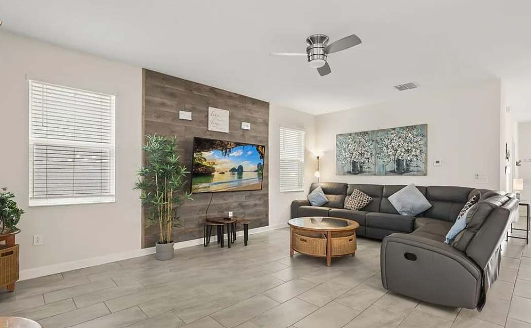 Sleeps 12 – 4 Kings, Private Pool & Resort Fun
