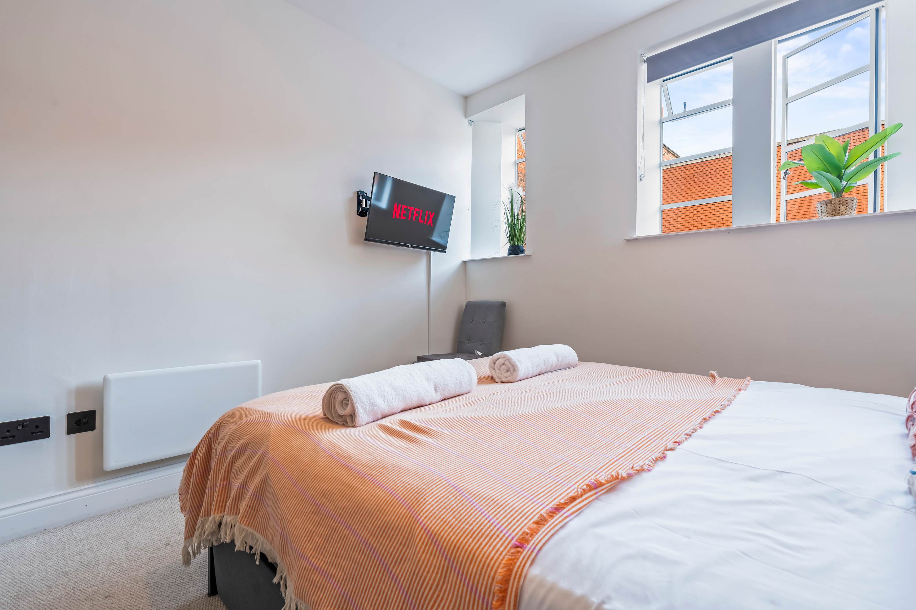 Modern Flat In Jewellery Quarter, Free Parking in Cox Street 36-37 B3 1RZ - Property image 19 - VivreStays