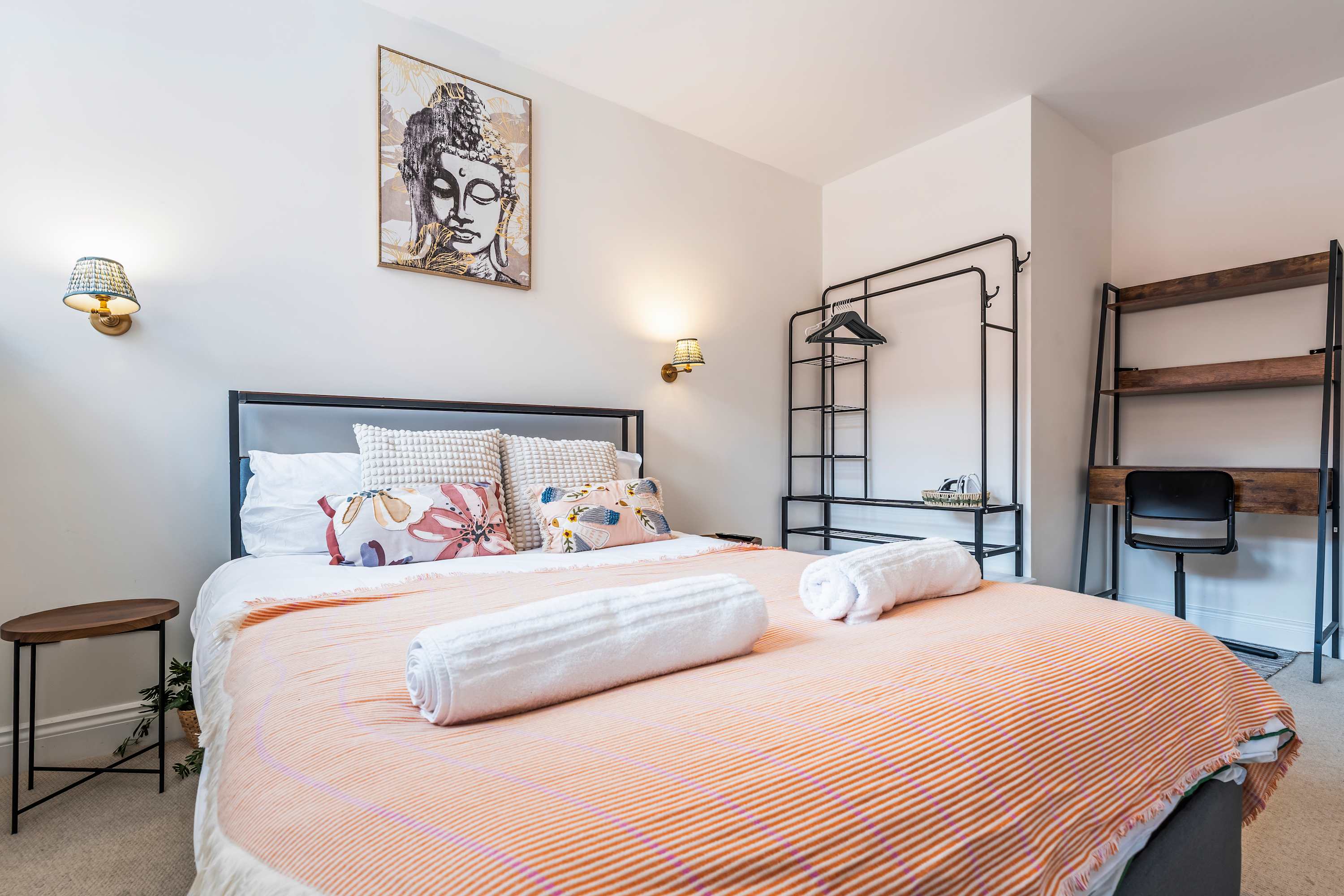 Modern Flat In Jewellery Quarter, Free Parking in Cox Street 36-37 B3 1RZ - Property image 17 - VivreStays