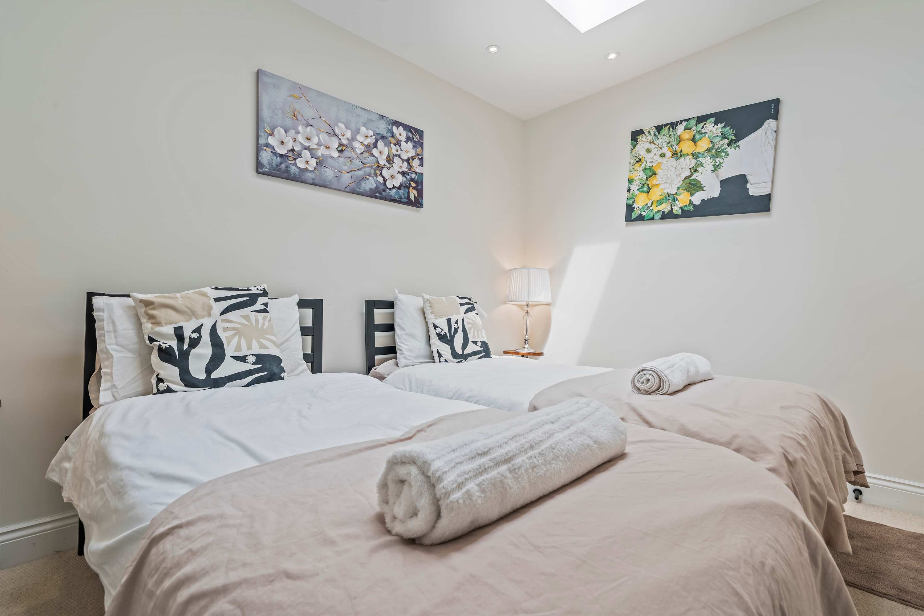 Modern Flat In Jewellery Quarter, Free Parking in Cox Street 36-37 B3 1RZ - Property image 29 - VivreStays