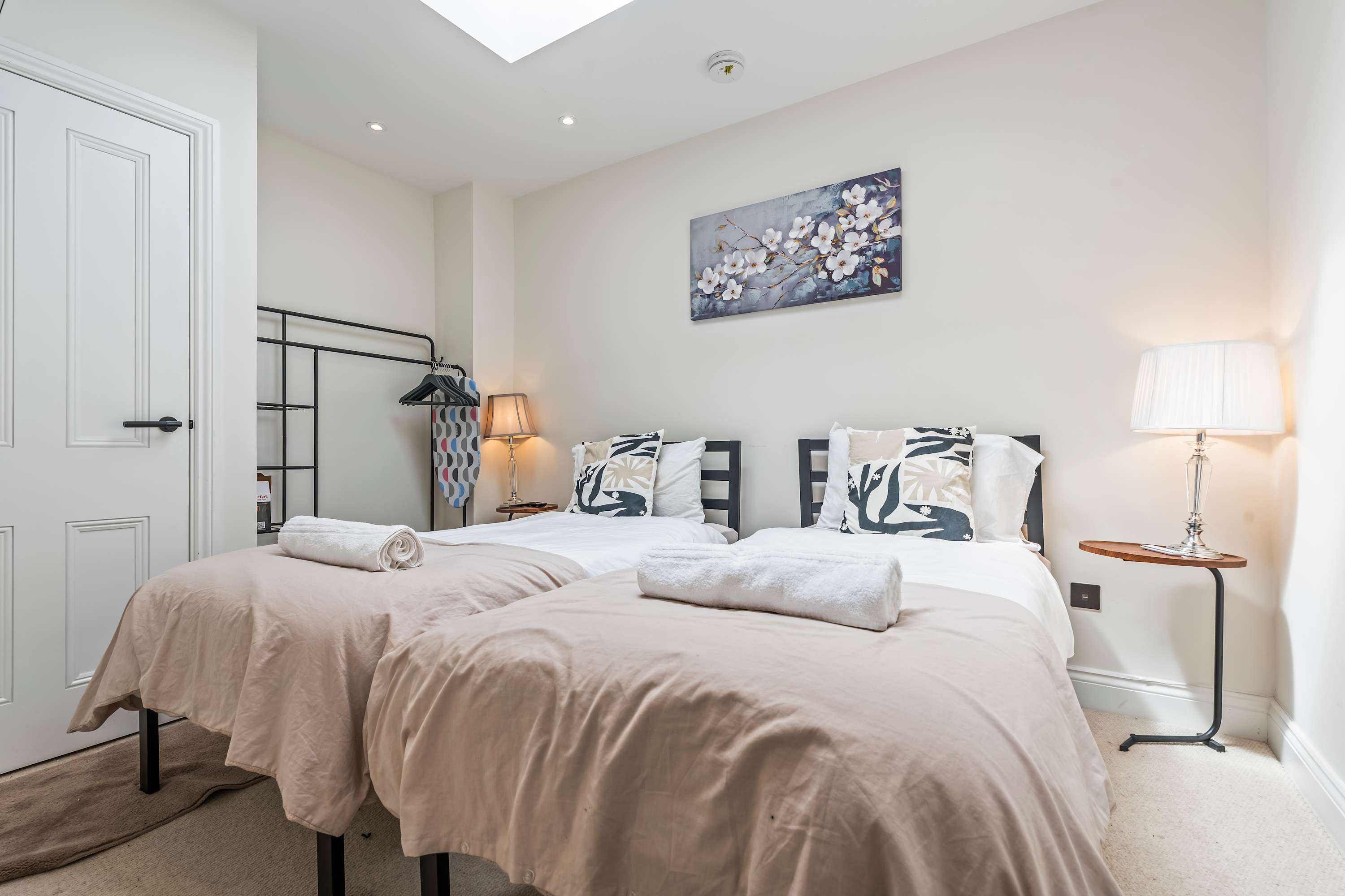 Modern Flat In Jewellery Quarter, Free Parking in Cox Street 36-37 B3 1RZ - Property image 3 - VivreStays