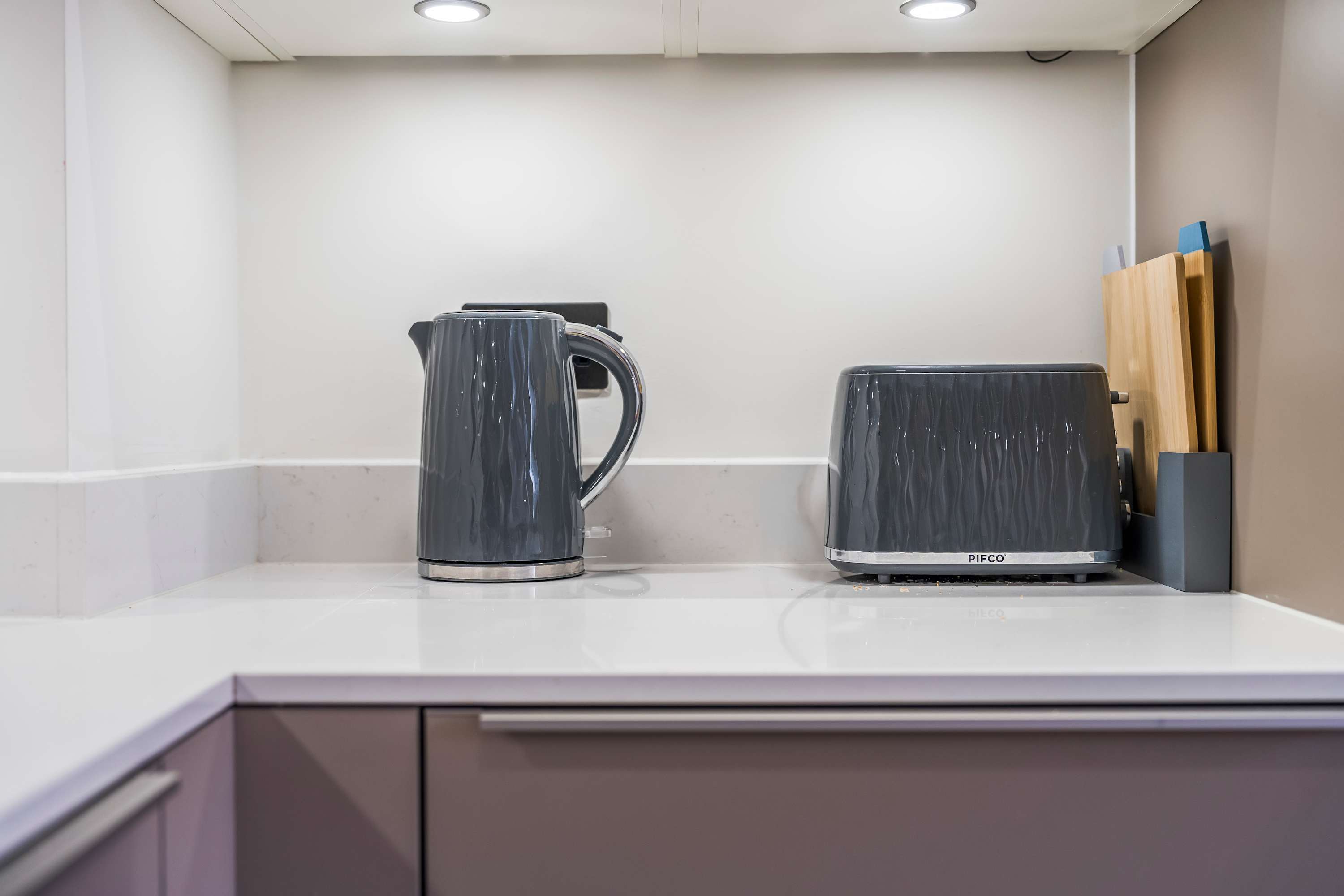 Modern Flat In Jewellery Quarter, Free Parking in Cox Street 36-37 B3 1RZ - Property image 13 - VivreStays