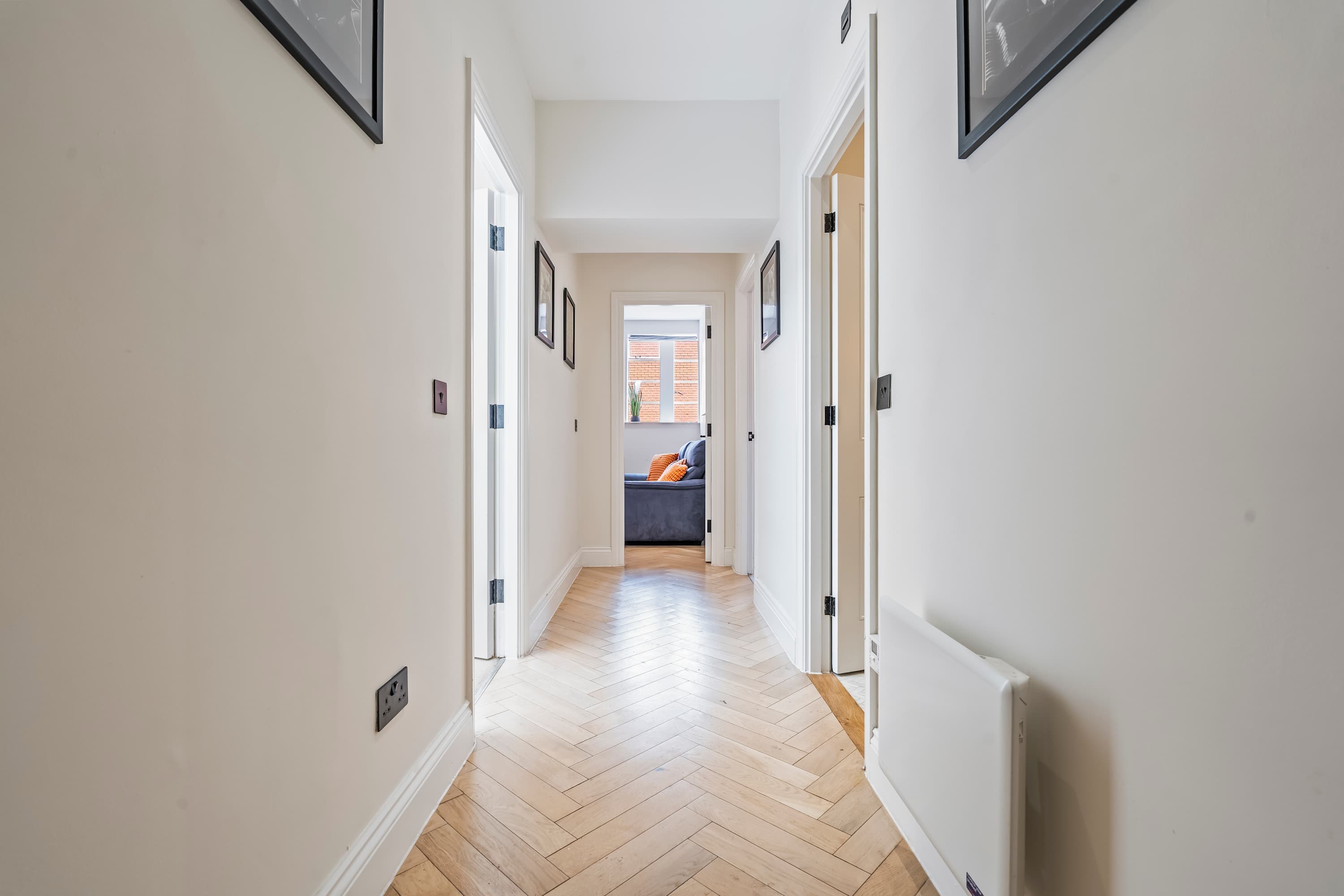 Modern Flat In Jewellery Quarter, Free Parking in Cox Street 36-37 B3 1RZ - Property image 16 - VivreStays
