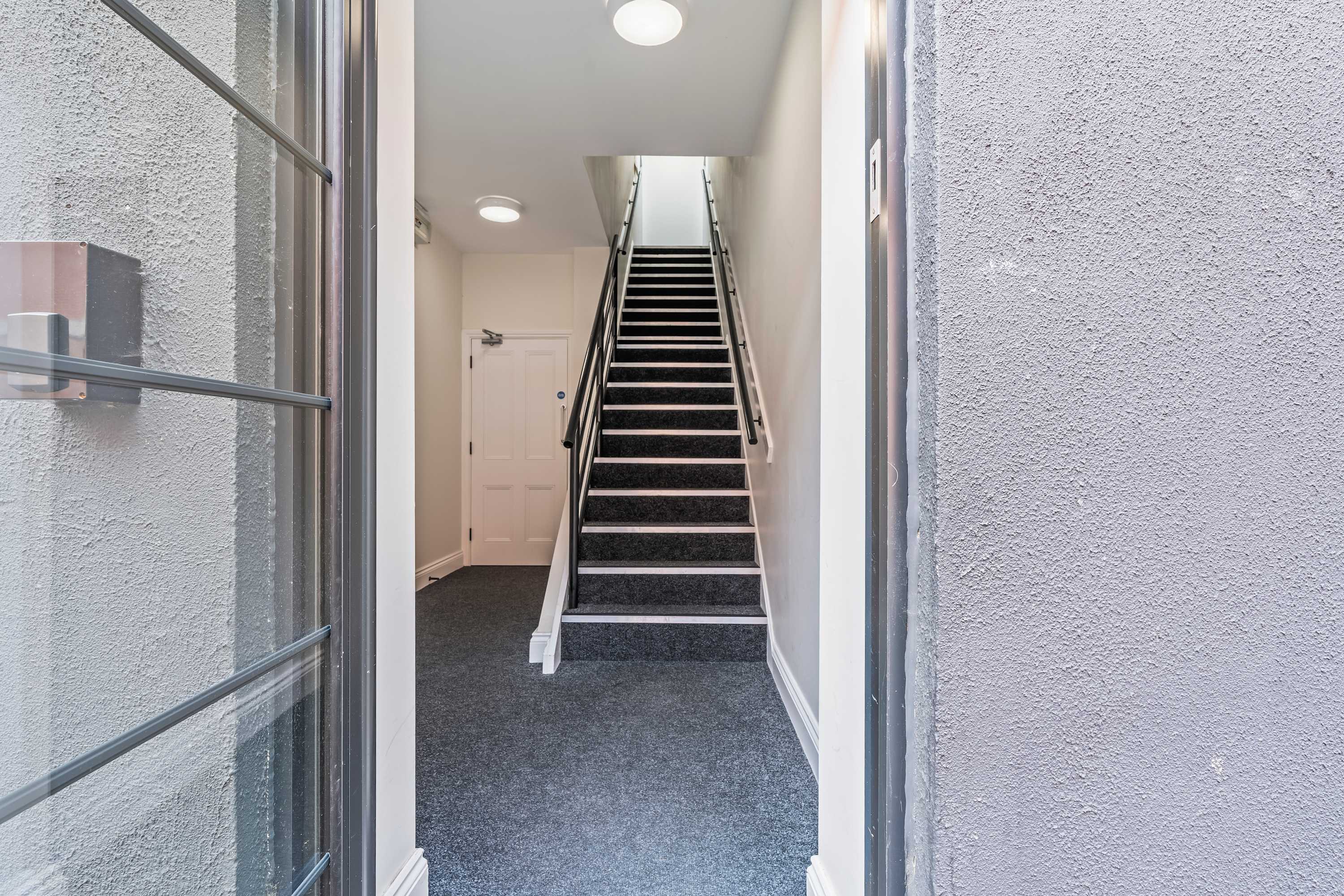 Modern Flat In Jewellery Quarter, Free Parking in Cox Street 36-37 B3 1RZ - Property image 36 - VivreStays