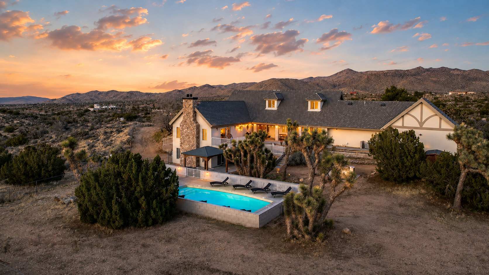 5000 Sf Castle With Pool & Spa - ユッカ・バレー, CA