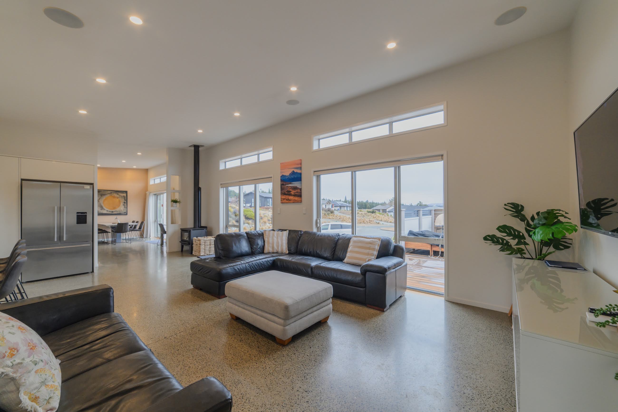 Endless Appeal: Summit Views Retreat