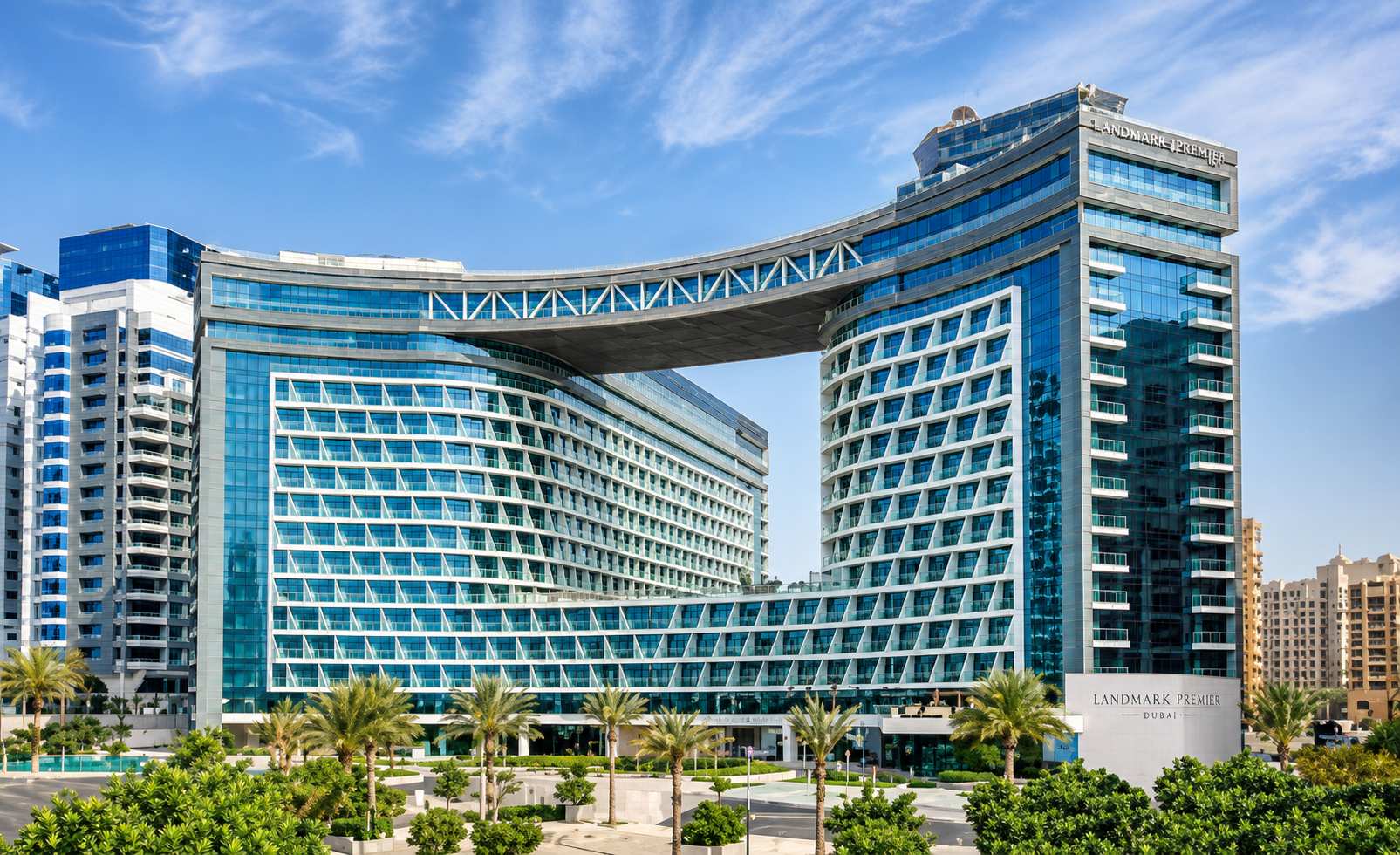 Palm Jumeirah Beachfront: 3BR Oasis with Pool! - Image 38