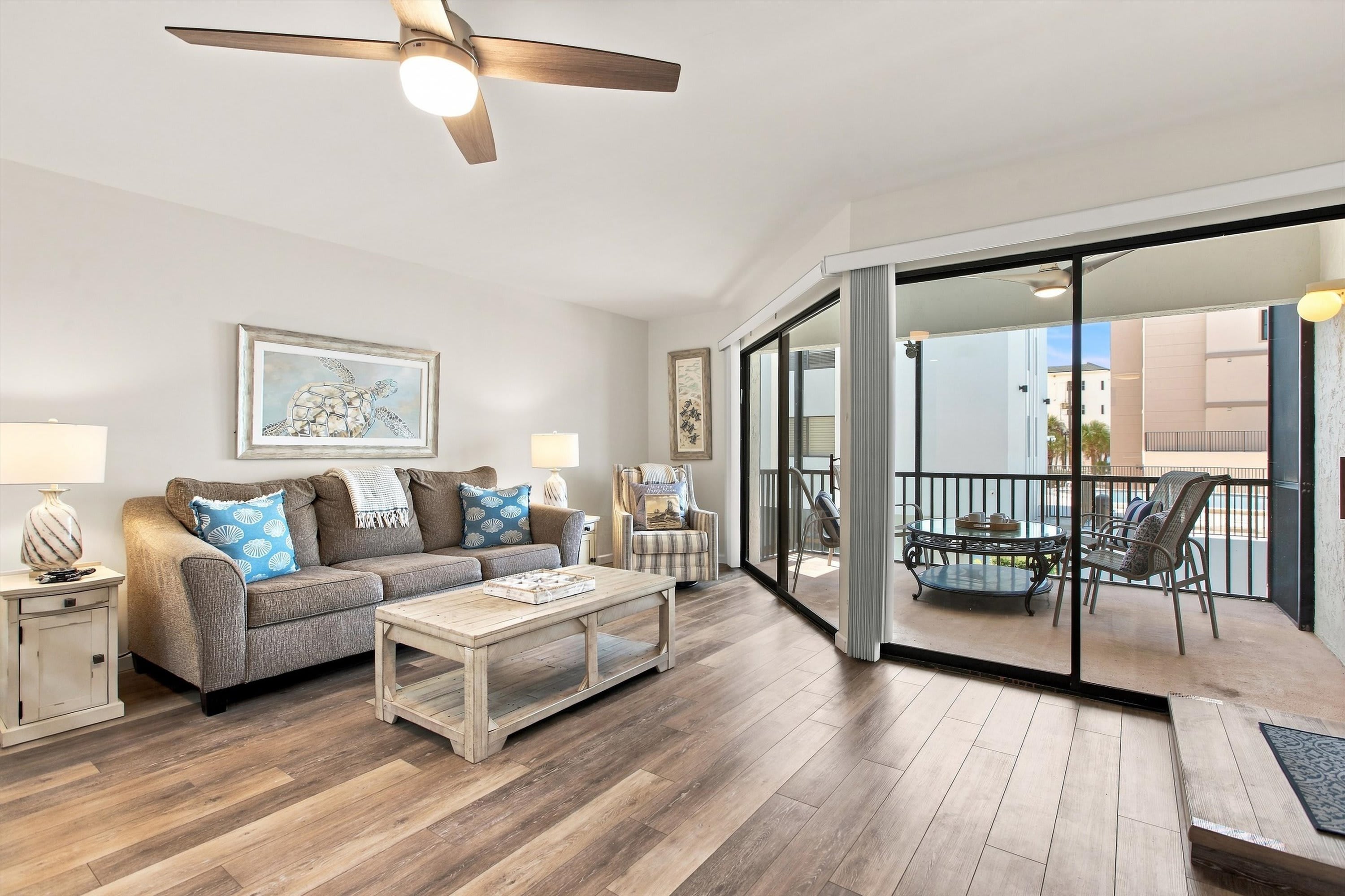 Charming condo in beachfront community, pool, private balcony, washer & dryer