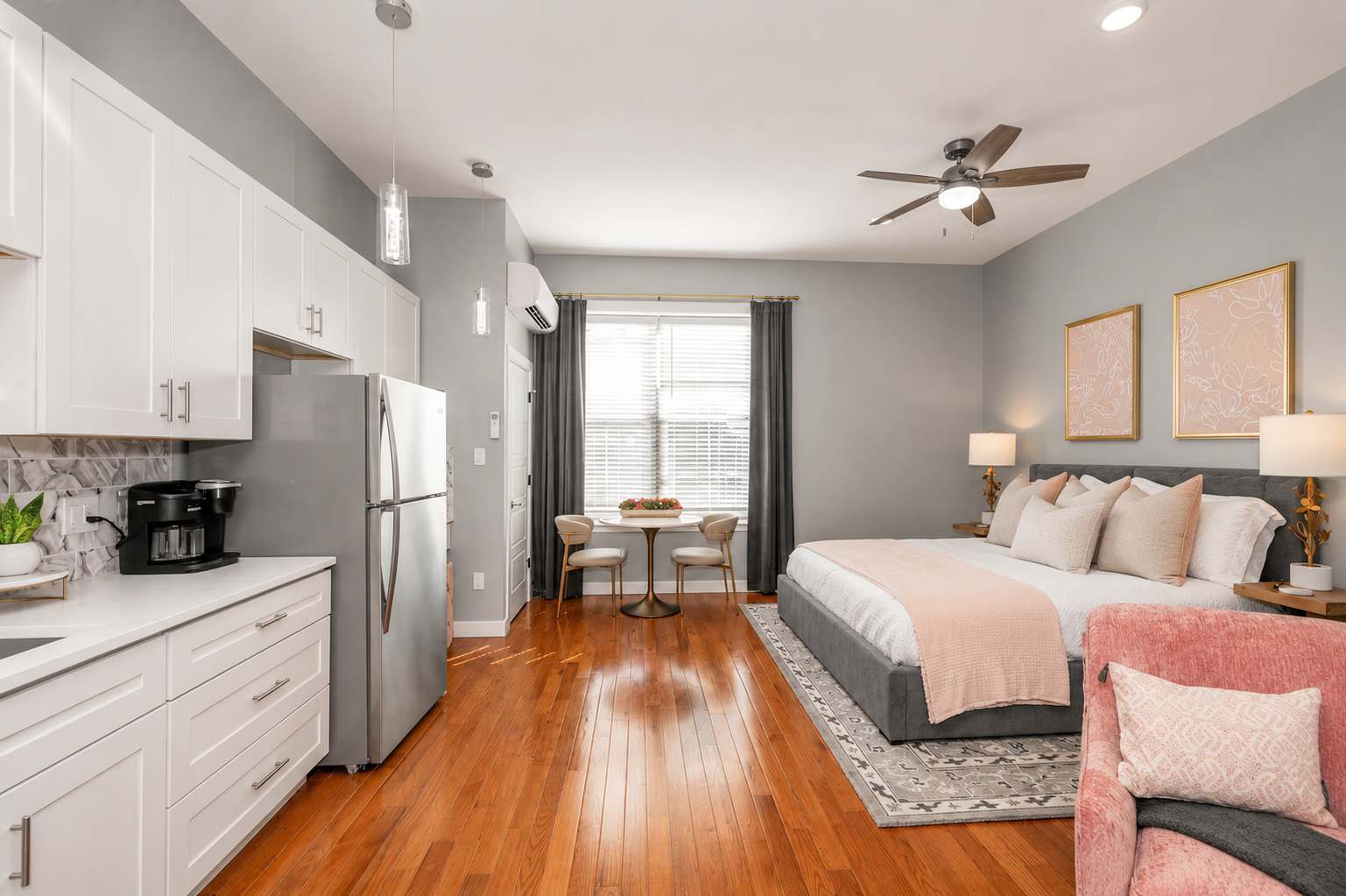 Kick back & unwind in this spacious, charming studio