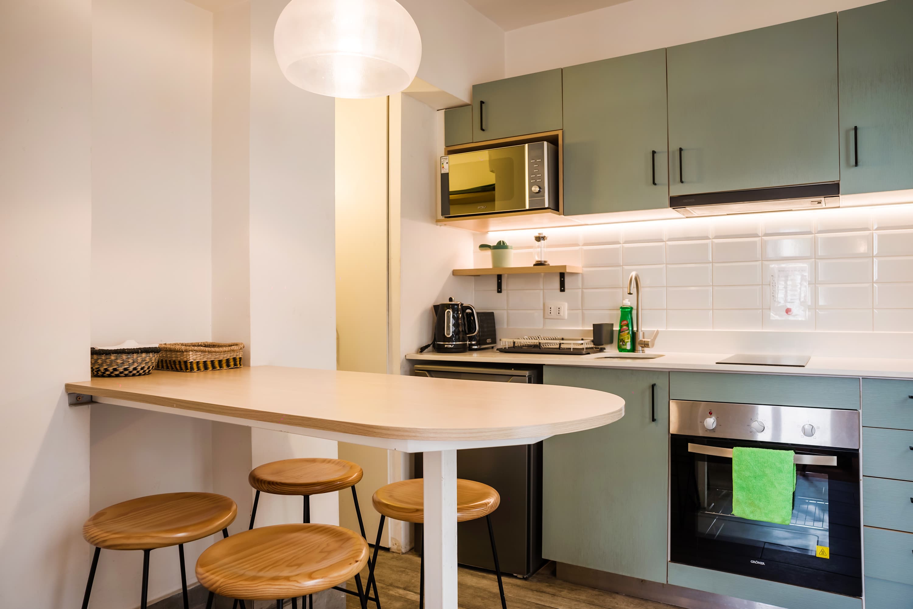 Style and Comfort in Providencia Ideal for 2