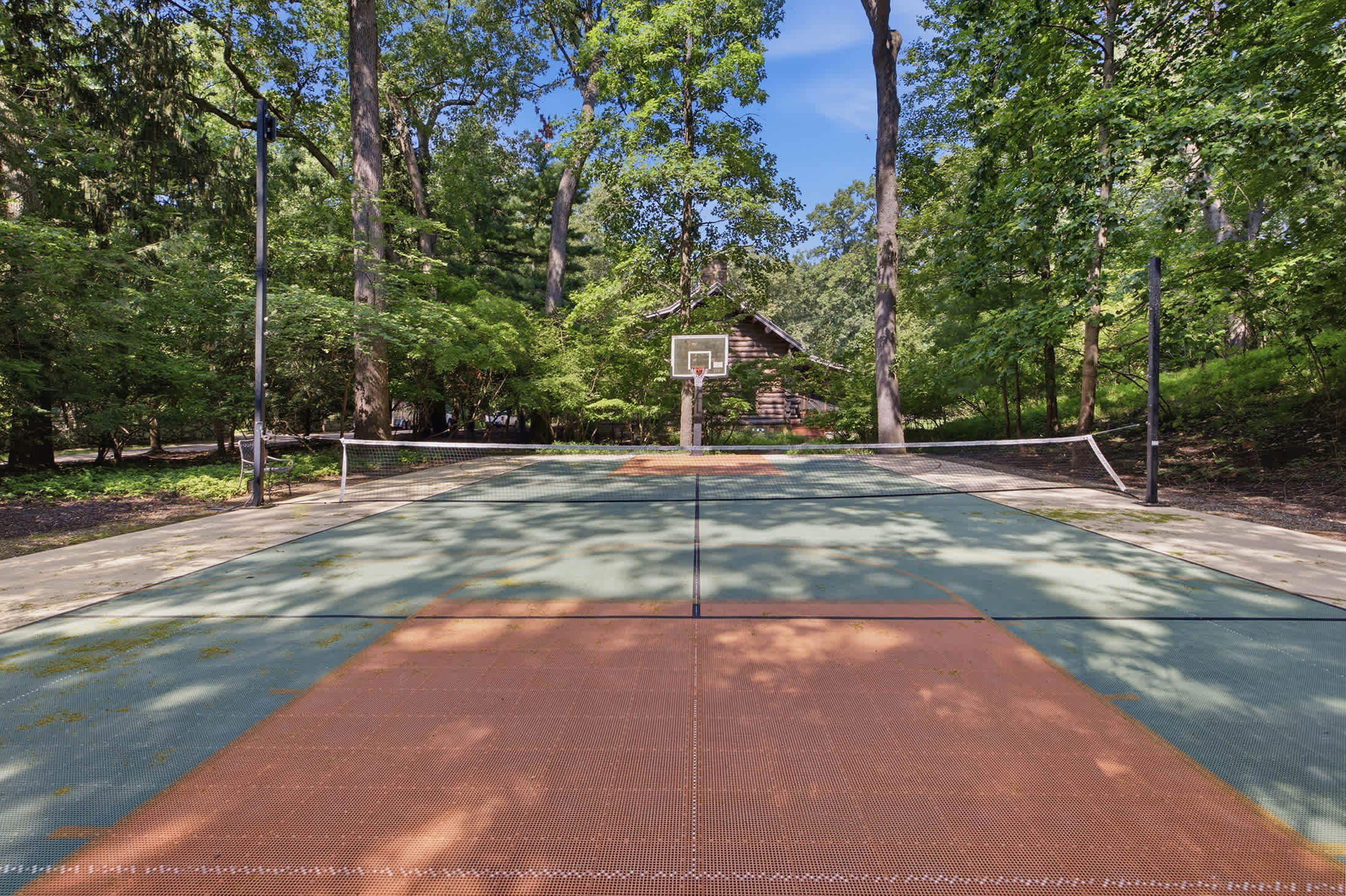 Pickleball, hoops and nature—your court awaits!