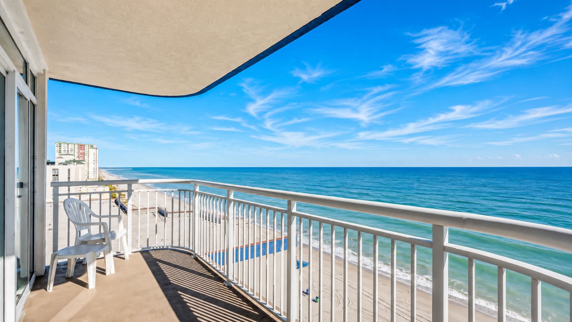 Oceanfront Luxury 4br Condo W/ Large Balcony & Pool - Myrtle Beach, SC